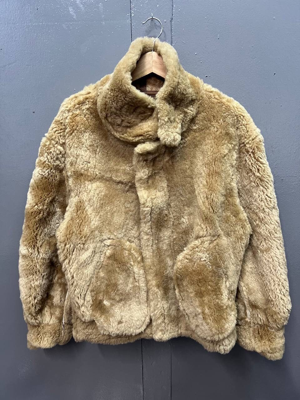 Other VINTAGE TERRA AUSTRALIS SHEEPSKIN SHEARLING JACKET Size US M / EU 48-50 / 2 - 10 Thumbnail
