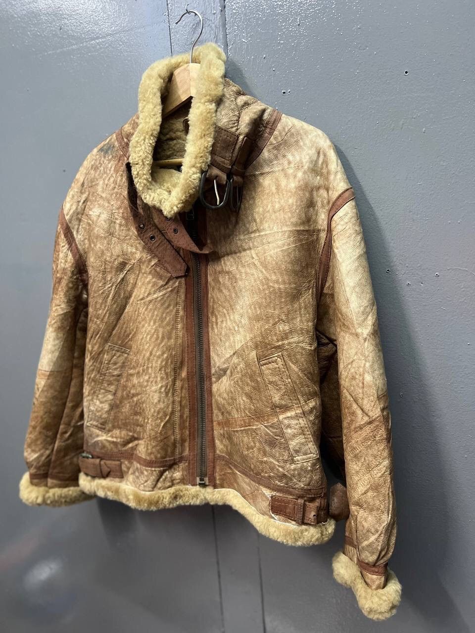 Other VINTAGE TERRA AUSTRALIS SHEEPSKIN SHEARLING JACKET Size US M / EU 48-50 / 2 - 3 Thumbnail