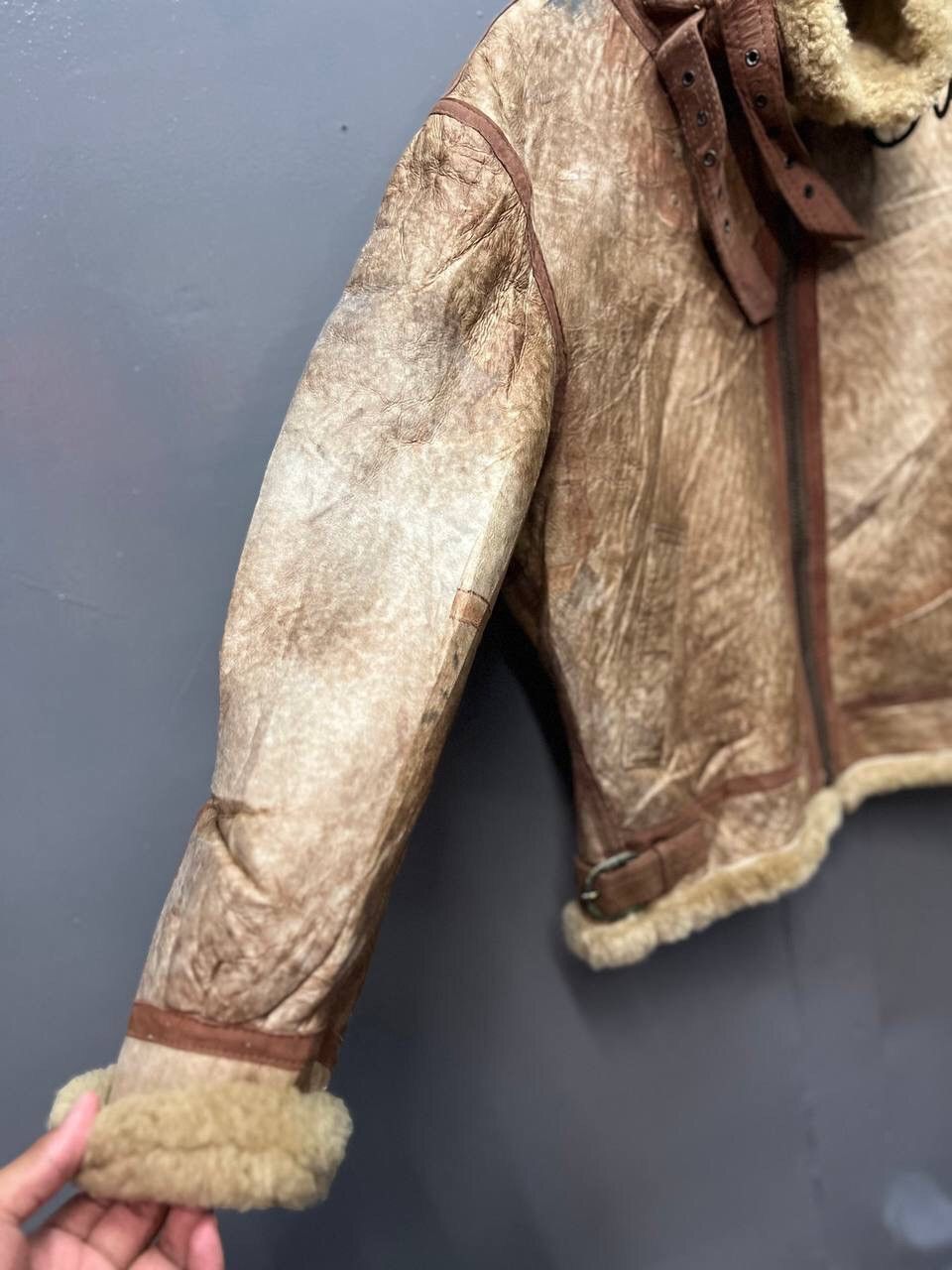 Other VINTAGE TERRA AUSTRALIS SHEEPSKIN SHEARLING JACKET Size US M / EU 48-50 / 2 - 4 Thumbnail
