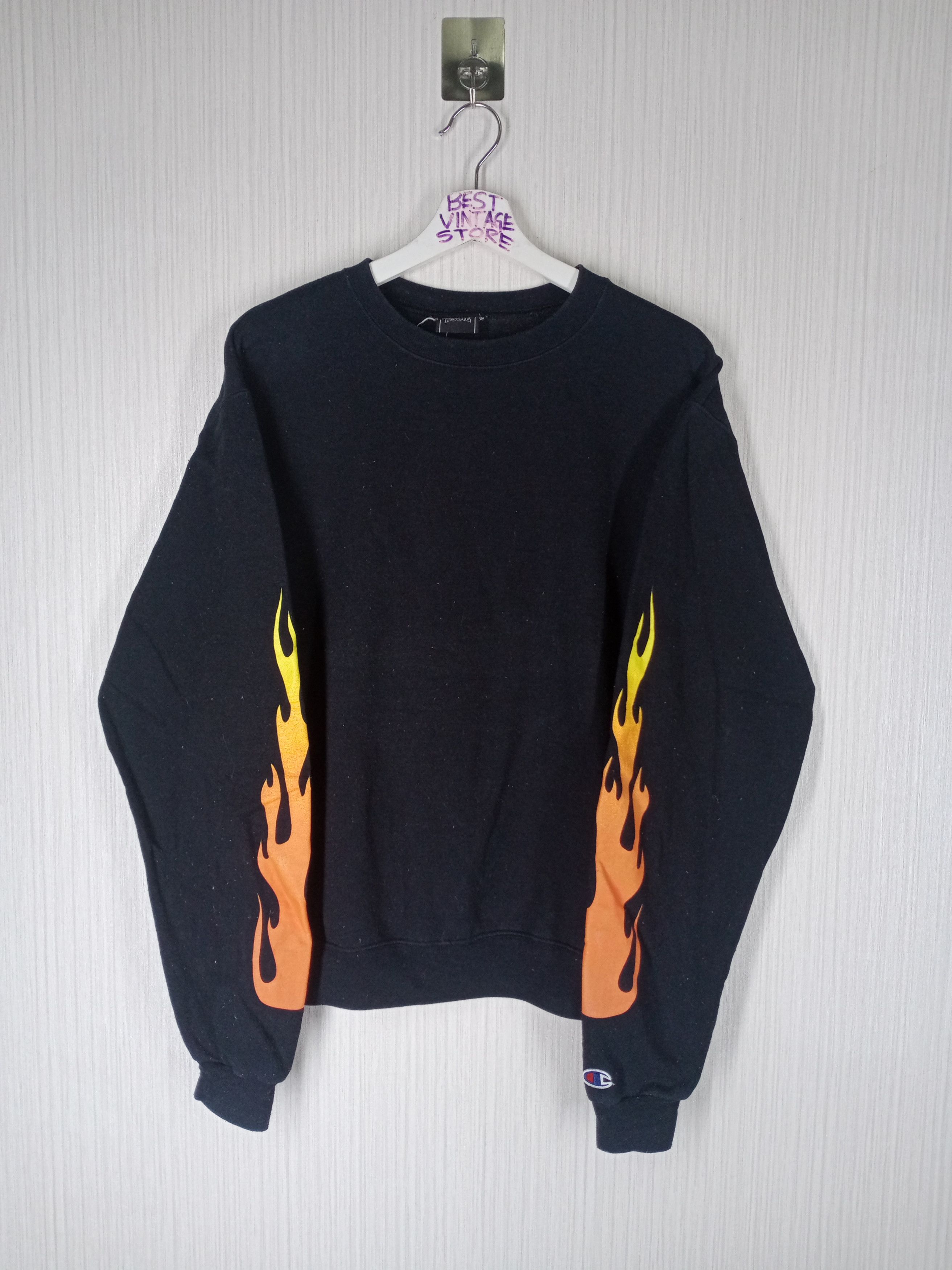 Champion RARE!!! Champion x Kylie Jenner Crewneck Sweatshirt Size US M / EU 48-50 / 2 - 2 Thumbnail