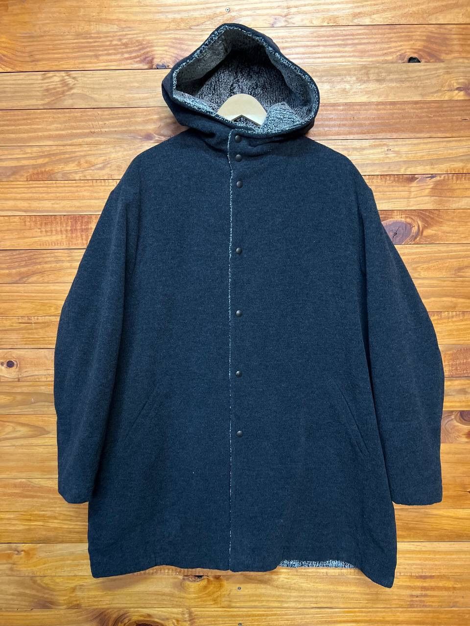 Giorgio Armani GIORGIO ARMANI A MILANO BORGONUOVO LANA WOOL HOODIE Size US M / EU 48-50 / 2 - 1 Thumbnail