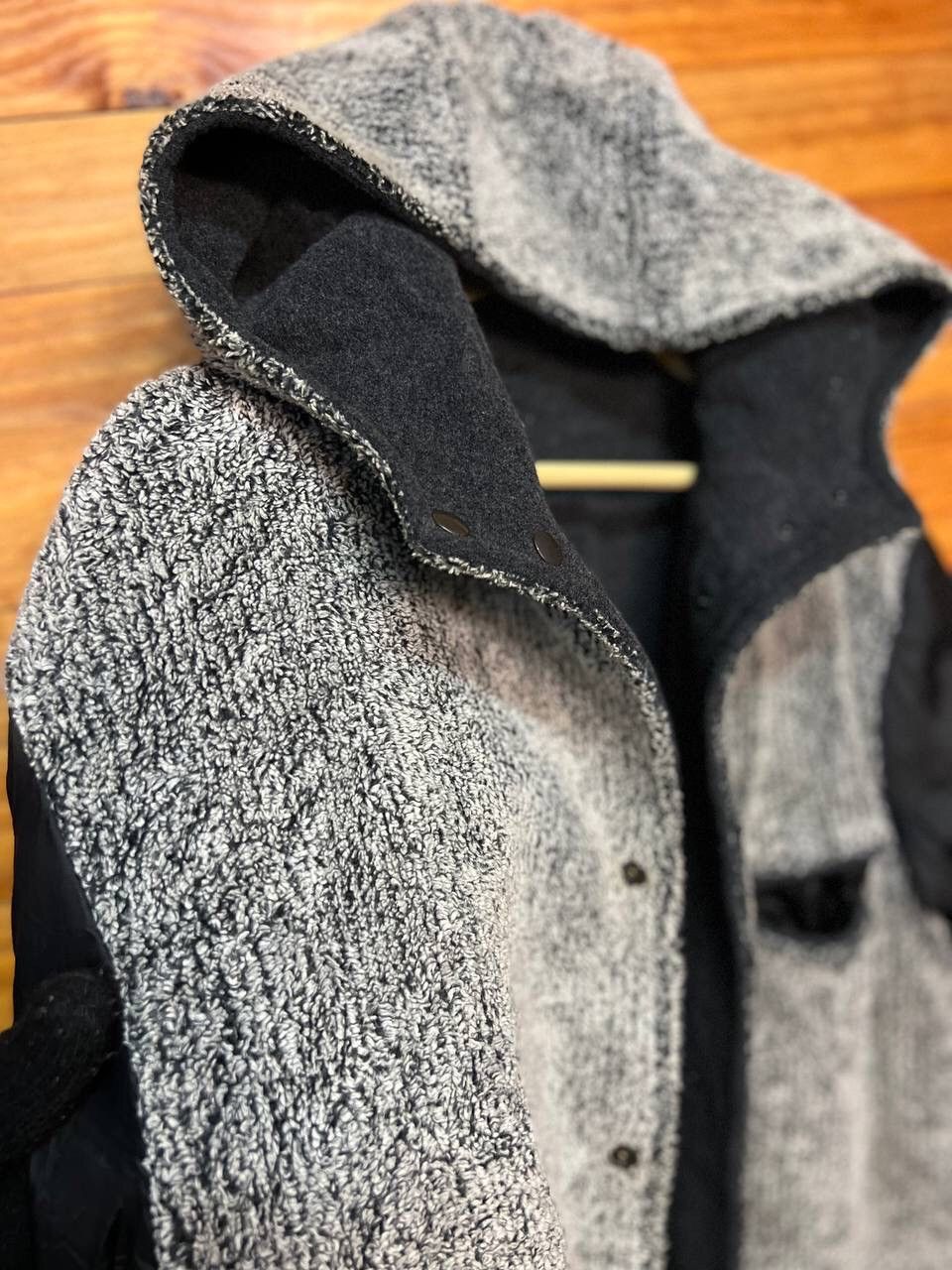 Giorgio Armani GIORGIO ARMANI A MILANO BORGONUOVO LANA WOOL HOODIE Size US M / EU 48-50 / 2 - 12 Thumbnail