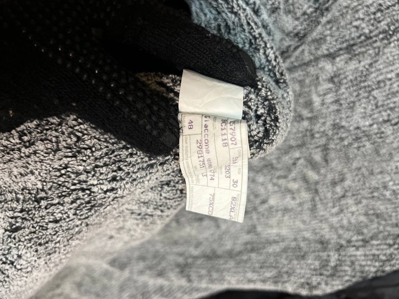 Giorgio Armani GIORGIO ARMANI A MILANO BORGONUOVO LANA WOOL HOODIE Size US M / EU 48-50 / 2 - 14 Thumbnail