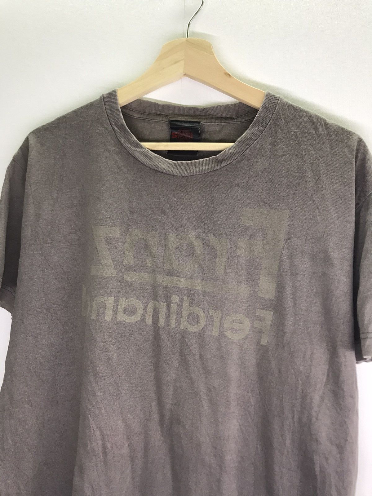 Band Tees × Vintage Vintage Trashed Faded Franz Ferdinand Tshirt Size US M / EU 48-50 / 2 - 2 Thumbnail