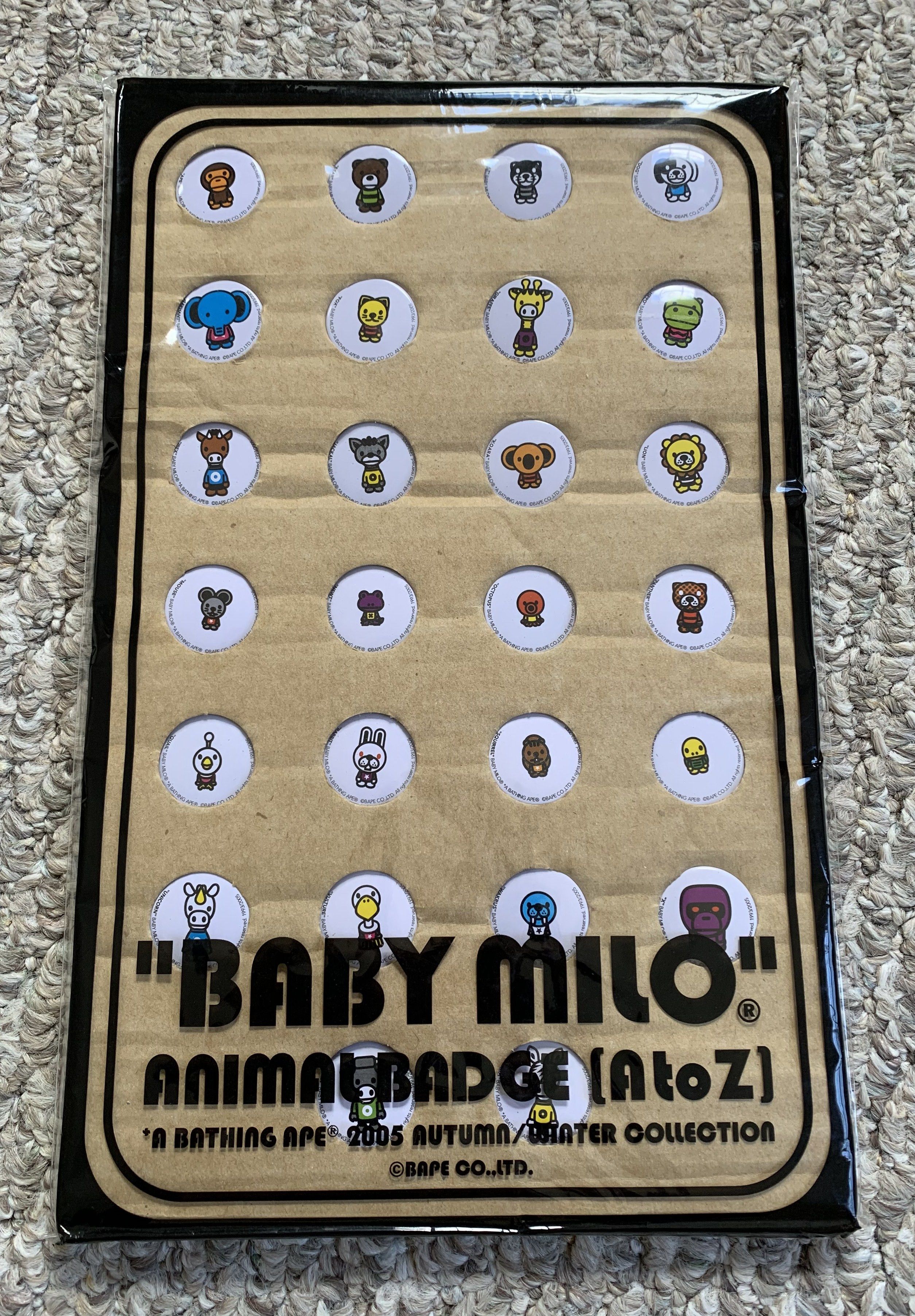 NEW 2005 Bape Baby Milo Animal Pin Buttons