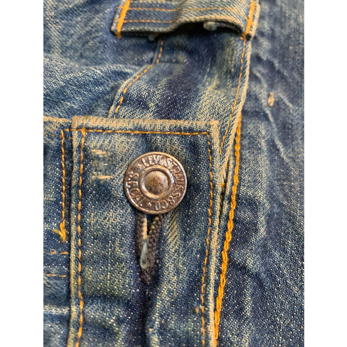 Levi's LEVI’S VINTAGE “1985” 501XX ARCHIVAL MODEL SELVEDGE JEANS Size US 34 / EU 50 - 9 Thumbnail