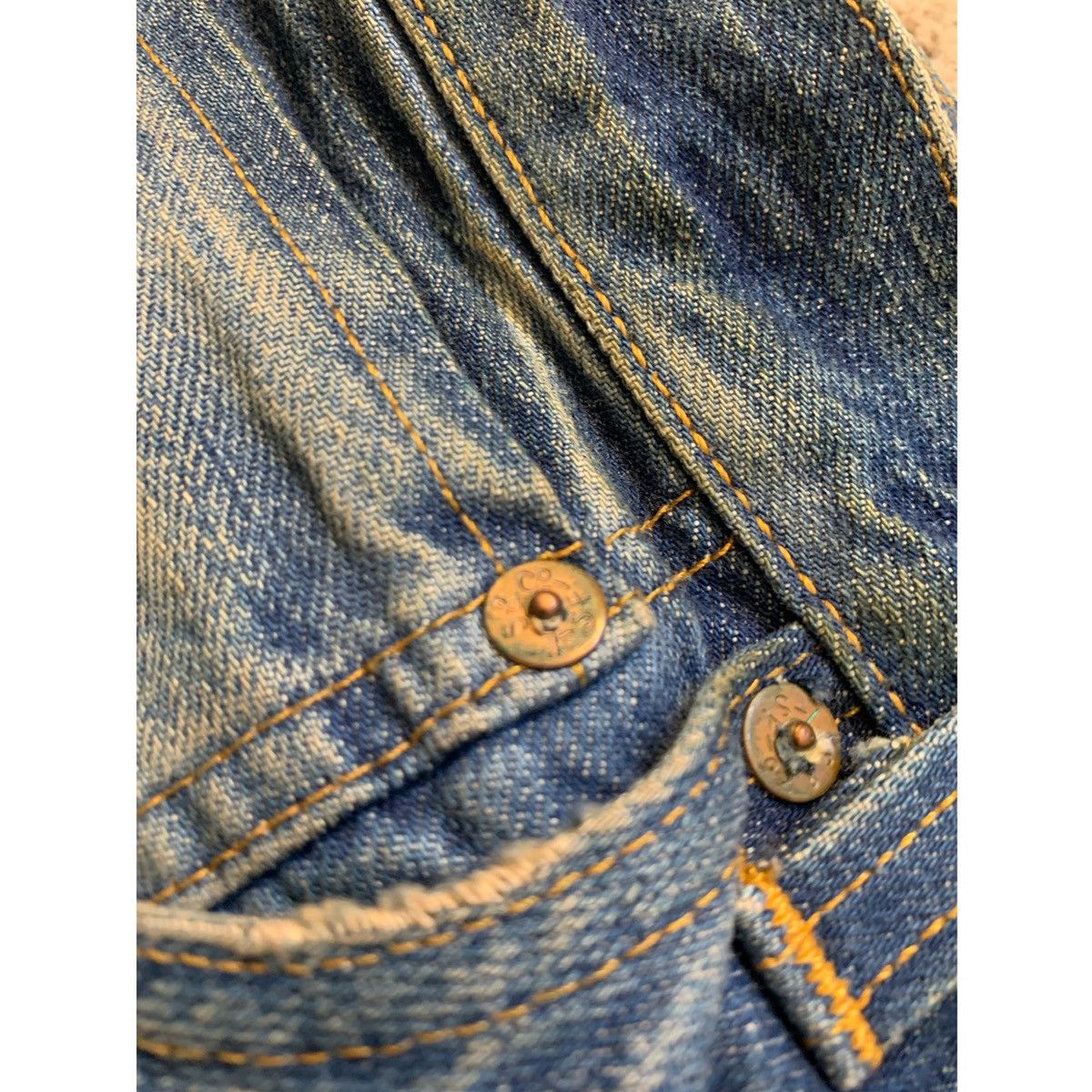 Levi's LEVI’S VINTAGE “1985” 501XX ARCHIVAL MODEL SELVEDGE JEANS Size US 34 / EU 50 - 12 Thumbnail