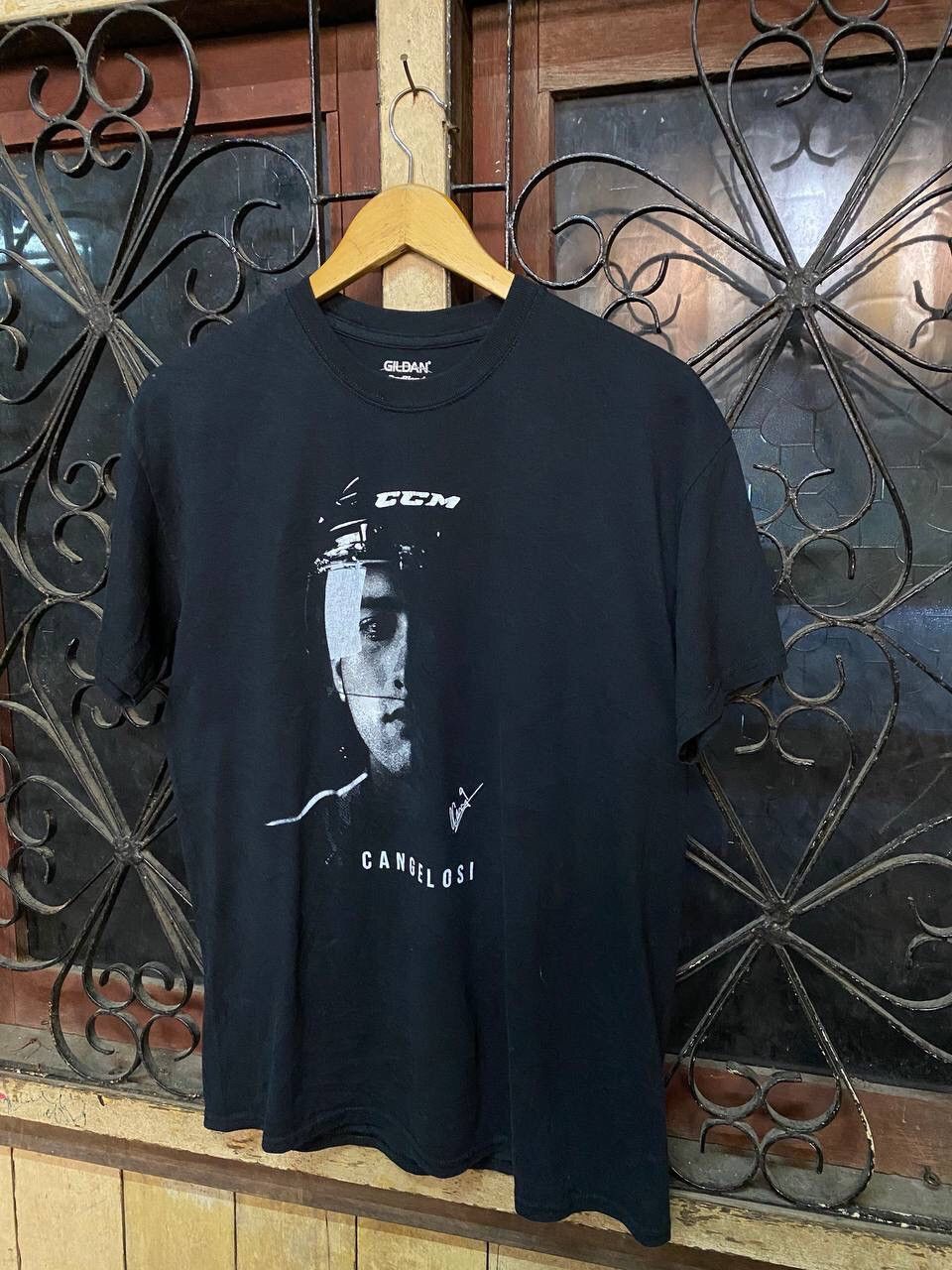 Gildan VINTAGE CANGELOSI YOUNGSTOWN PHANTOM HOCKEY PLAYER TEE Size US M / EU 48-50 / 2 - 5 Thumbnail