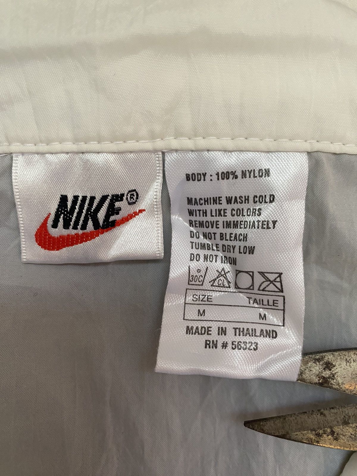 Nike VINTAGE NIKE TRAINING JACKET Size US XL / EU 56 / 4 - 12 Thumbnail