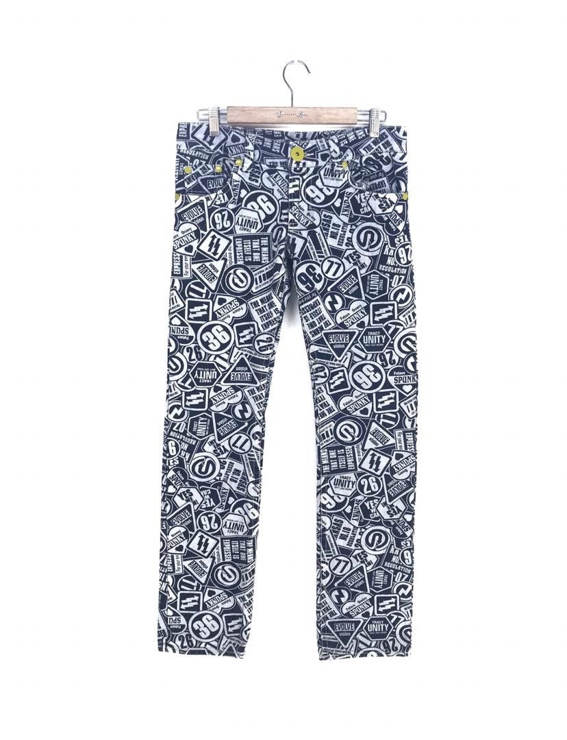 Hysteric Glamour × Undercover Japanese Brand Co&Lu All Over Print Signboard Denim Jeans Size US 30 / EU 46 - 1 Thumbnail