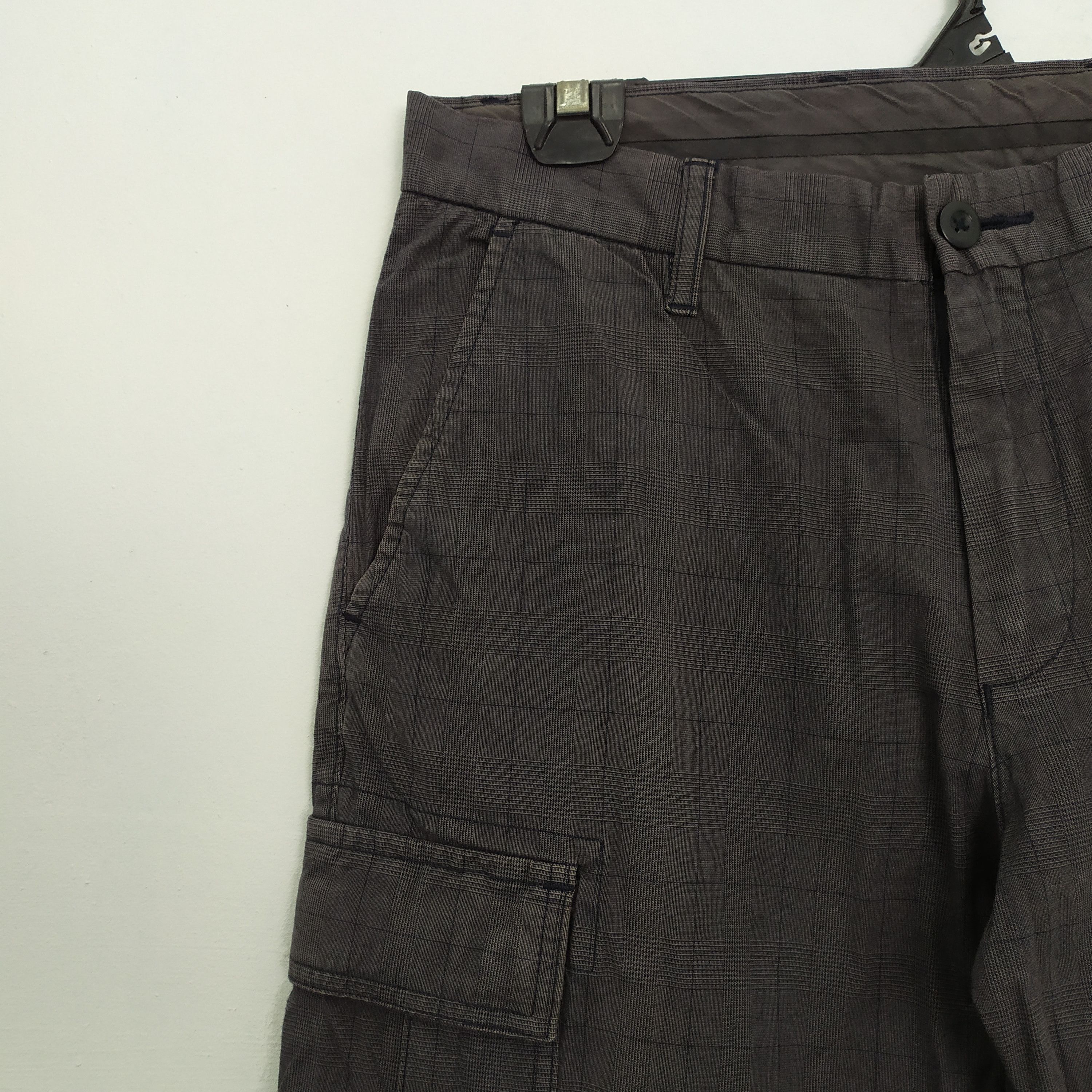 Flannel × Japanese Brand × Vintage JAPAN BRAND FADED BLACK CHEKERED CARGO PANTS Size US 32 / EU 48 - 4 Thumbnail