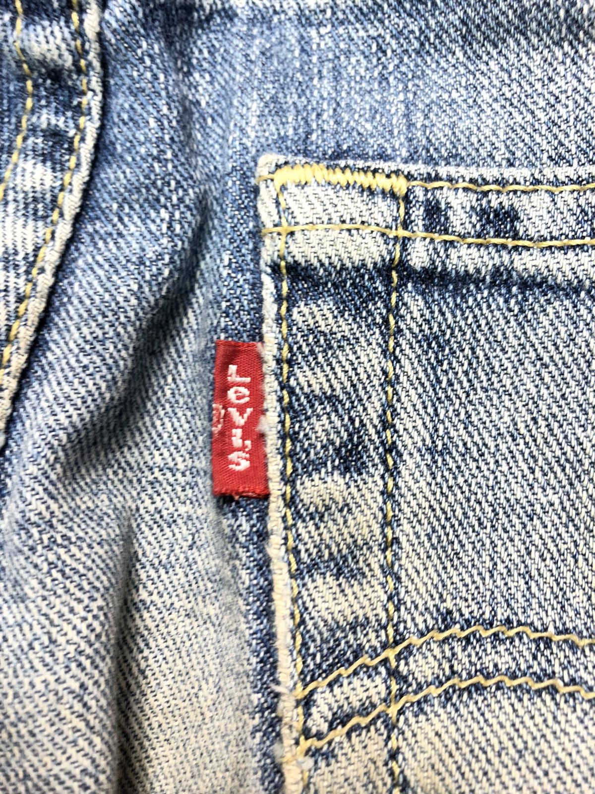 Levi's × Vintage VINTAGE 90s LEVIS 533 BLUE WASH DISTRESSED DENIM Size US 30 / EU 46 - 4 Thumbnail