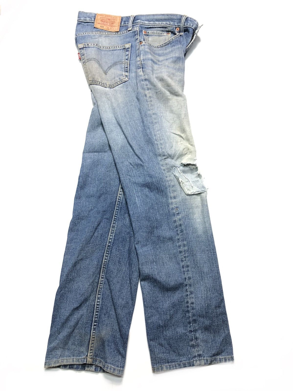 Levi's × Vintage VINTAGE 90s LEVIS 533 BLUE WASH DISTRESSED DENIM Size US 30 / EU 46 - 13 Thumbnail