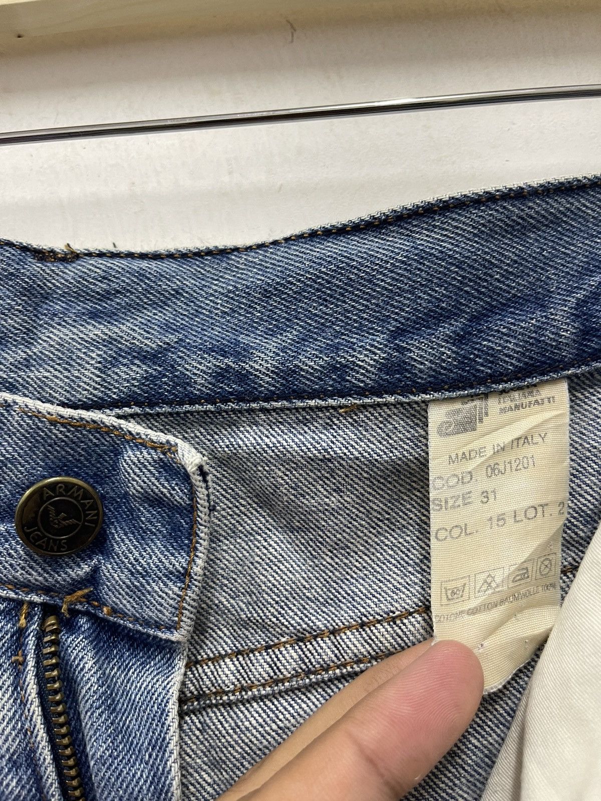 Armani Rare Vintage ARMANI JEANS Made in Italy Denim Size US 28 / EU 44 - 7 Thumbnail