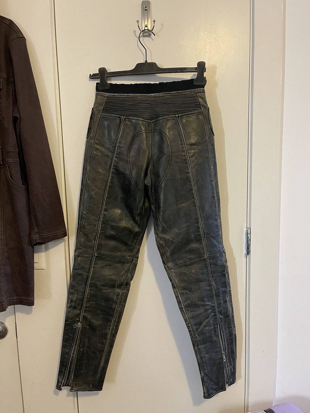 Jean Paul Gaultier Jean Paul Gaultier moto padded hip knee pad leather pants Size 30" / US 8 / IT 44 - 2 Thumbnail