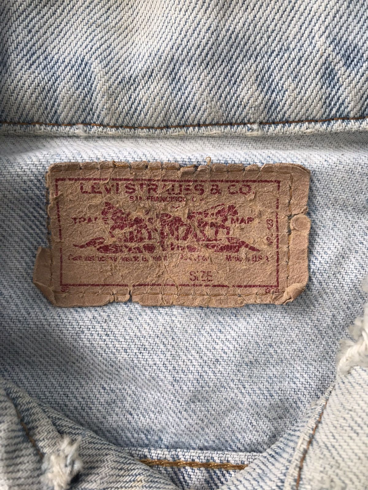 Levi's VINTAGE LEVIS TRUCKER DENIM JCKT KURTCOBAIN Size US S / EU 44-46 / 1 - 8 Thumbnail