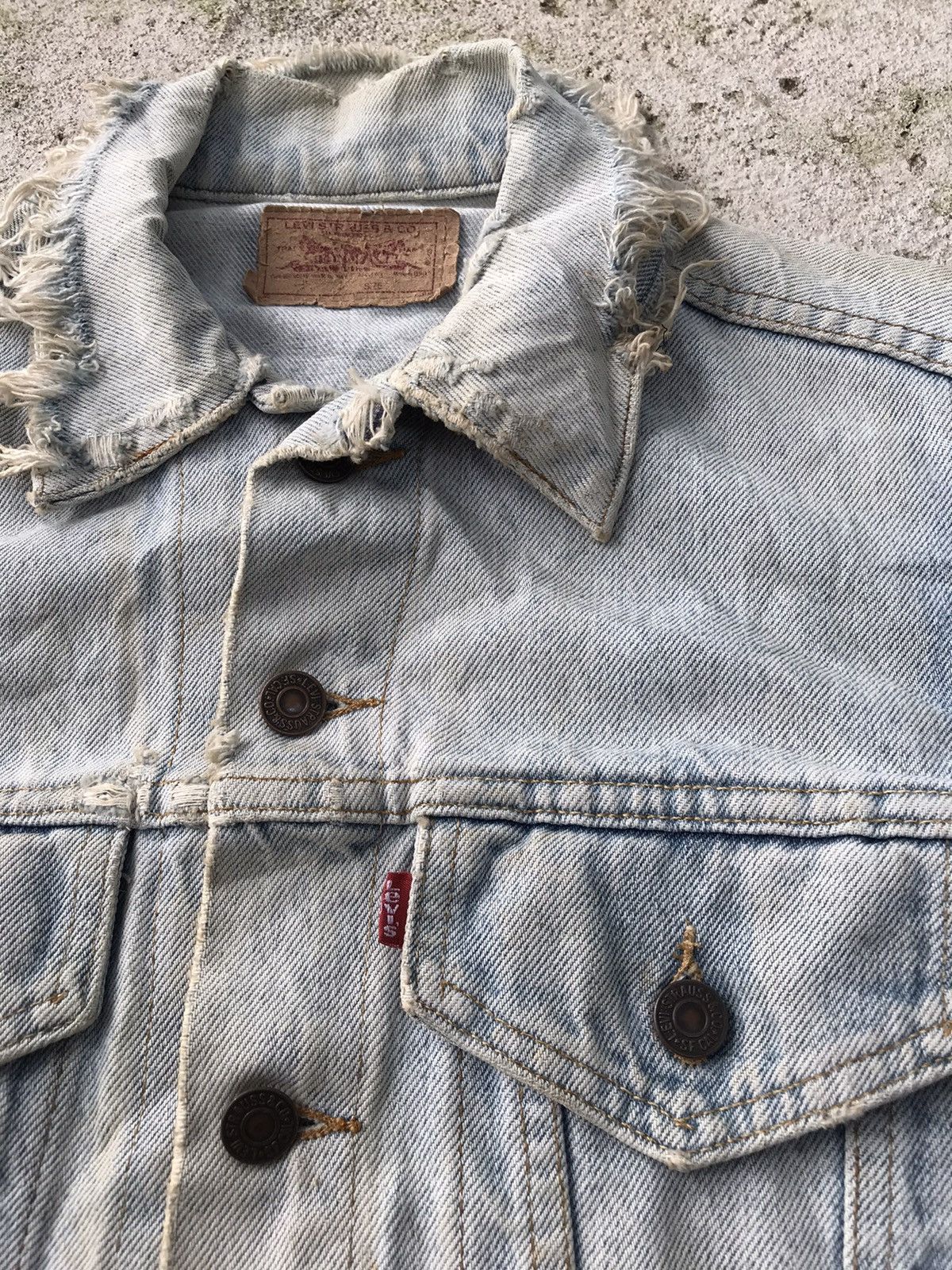 Levi's VINTAGE LEVIS TRUCKER DENIM JCKT KURTCOBAIN Size US S / EU 44-46 / 1 - 7 Thumbnail