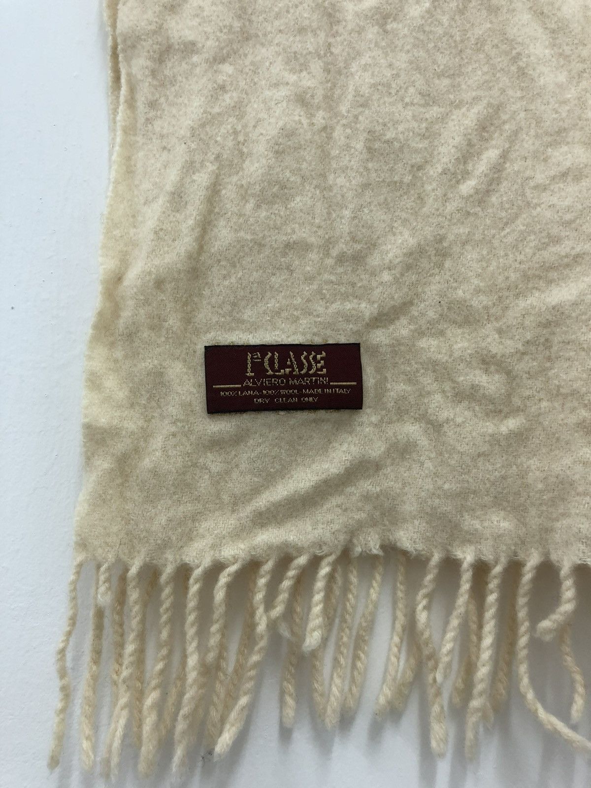 Alviero Martini Rare Vintage Alviero Martini 1a Classe Wool Scarf Muffler Size ONE SIZE - 2 Thumbnail