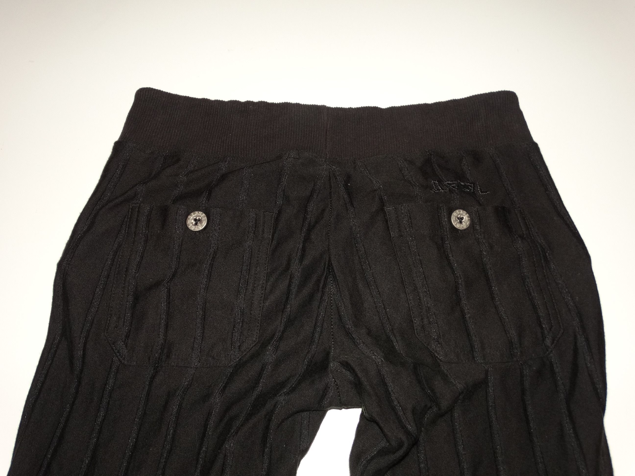 Diesel × Diesel Black Gold H7 diesel jogger cropped pant women w26 plisse stripes Size 26" / US 2 / IT 38 - 17 Thumbnail