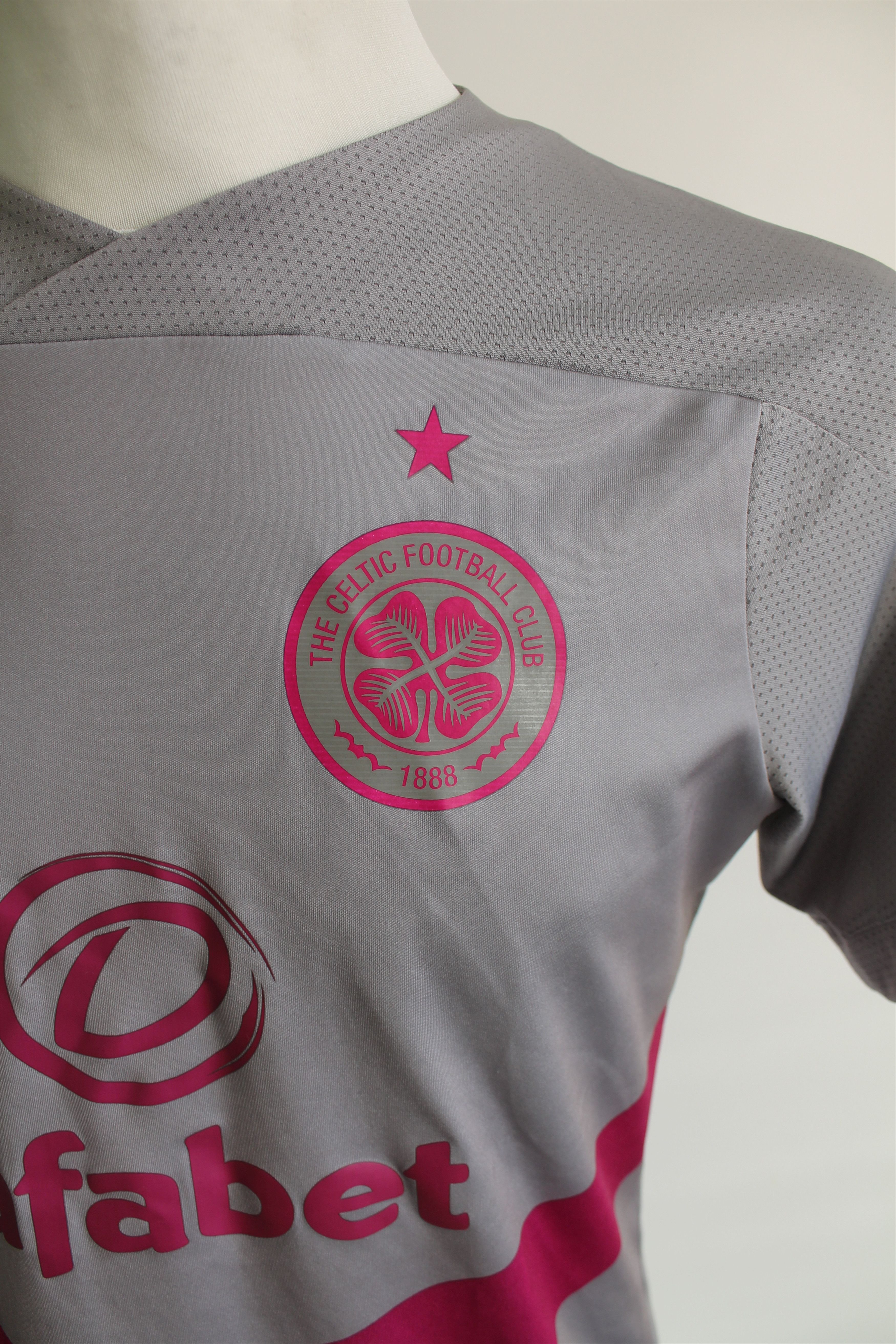 New Balance 2019 / 2020 Celtic third Kit Soccer jersey Shirt Football Size US S / EU 44-46 / 1 - 5 Thumbnail