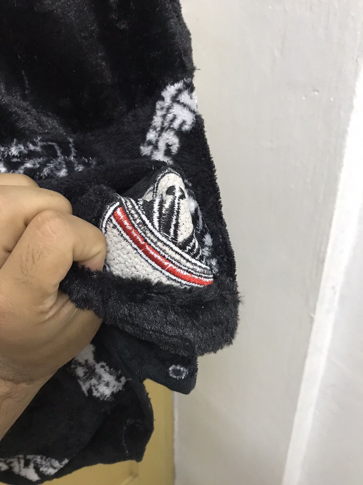 Anime Vintage One Piece Embroidery Fleece Vest Jacket Size US L / EU 52-54 / 3 - 14 Thumbnail