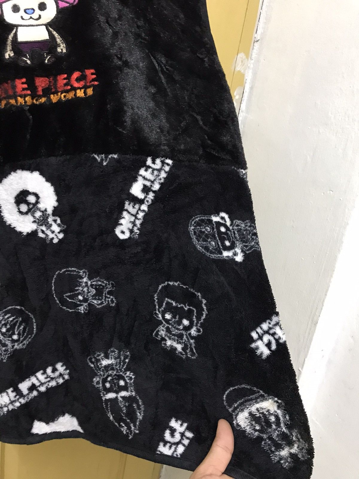 Anime Vintage One Piece Embroidery Fleece Vest Jacket Size US L / EU 52-54 / 3 - 8 Thumbnail