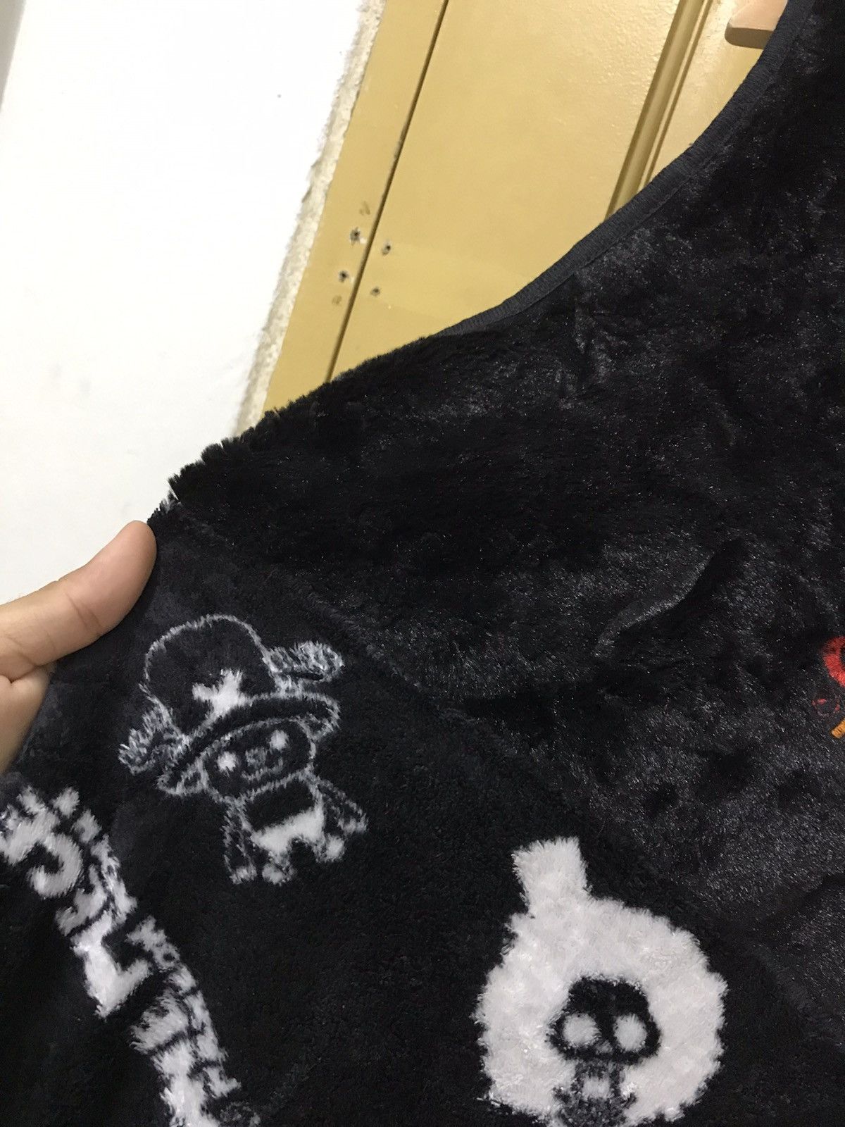 Anime Vintage One Piece Embroidery Fleece Vest Jacket Size US L / EU 52-54 / 3 - 5 Thumbnail