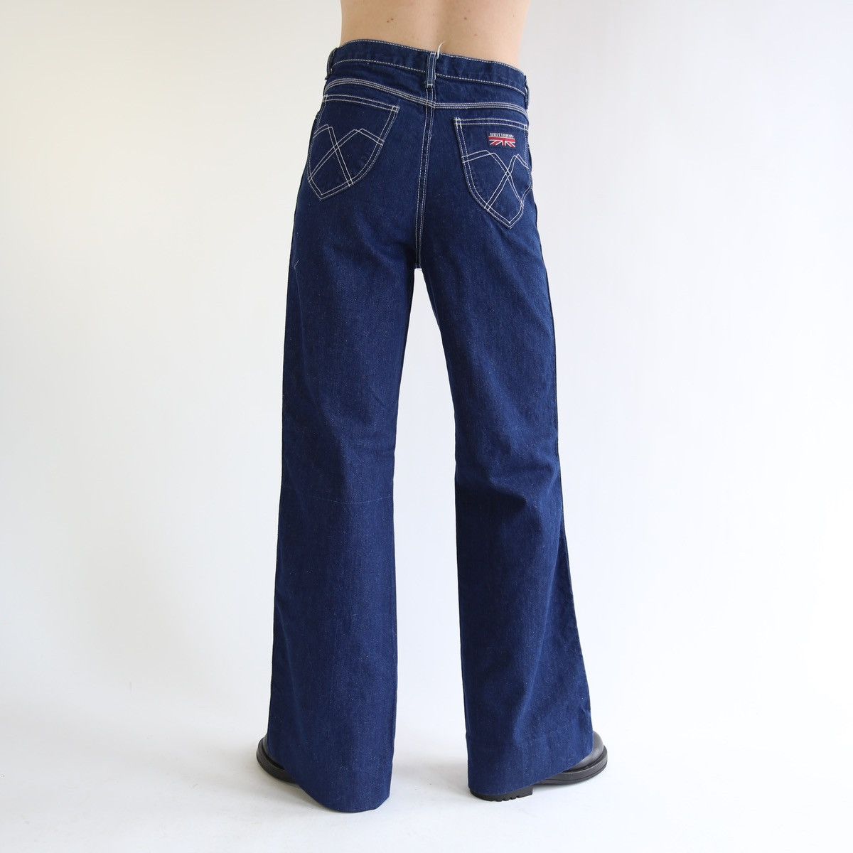 Vintage Brtittania flared bell bottom jeans Size US 31 - 3 Thumbnail