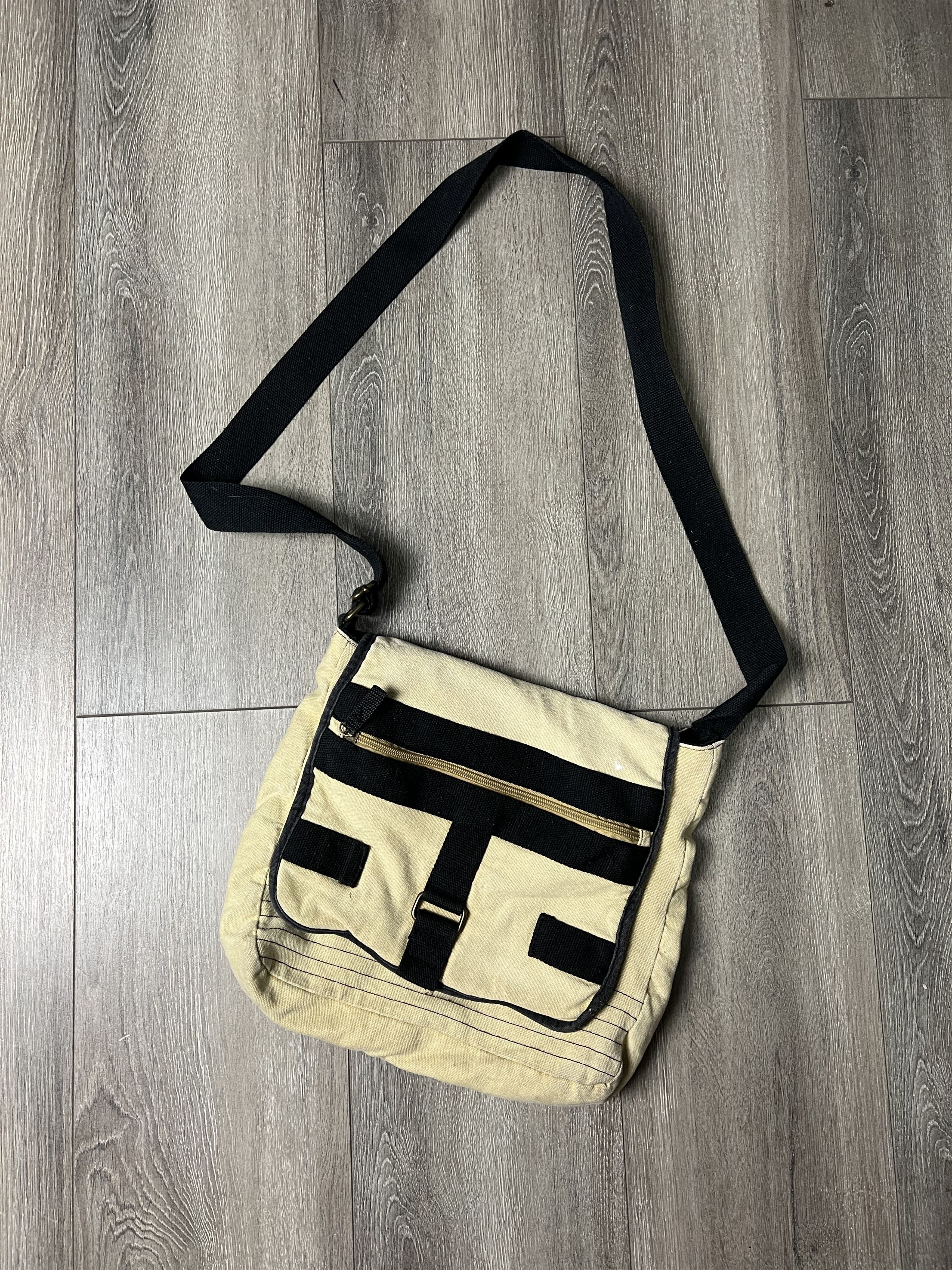 Roots Roots - Crossbody Bag 16oz Canvas Size ONE SIZE - 1 Thumbnail