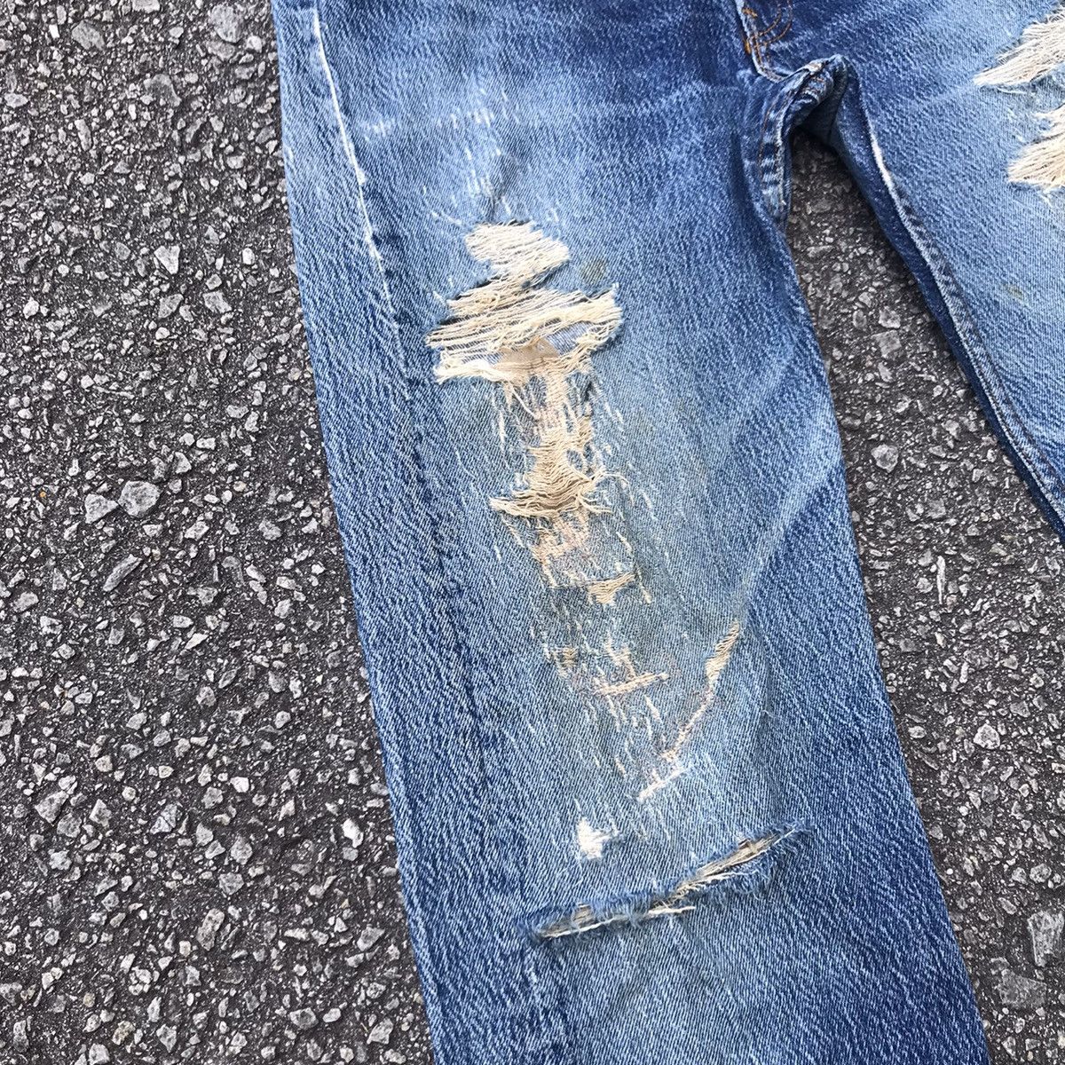 Levi's Vintage Levis 501 Stone Wash Thrashed Jeans Grunge Size US 30 / EU 46 - 4 Thumbnail
