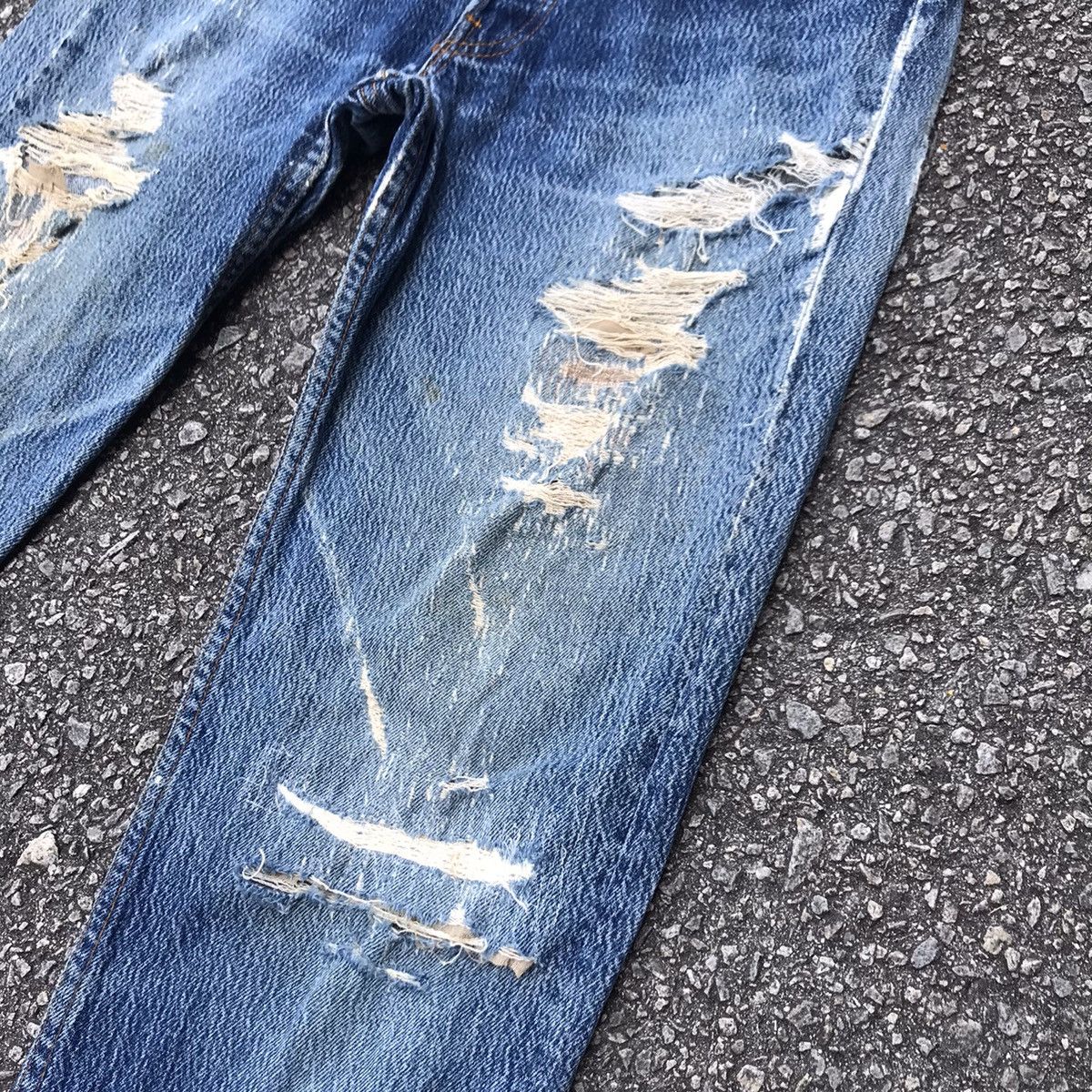 Levi's Vintage Levis 501 Stone Wash Thrashed Jeans Grunge Size US 30 / EU 46 - 5 Thumbnail