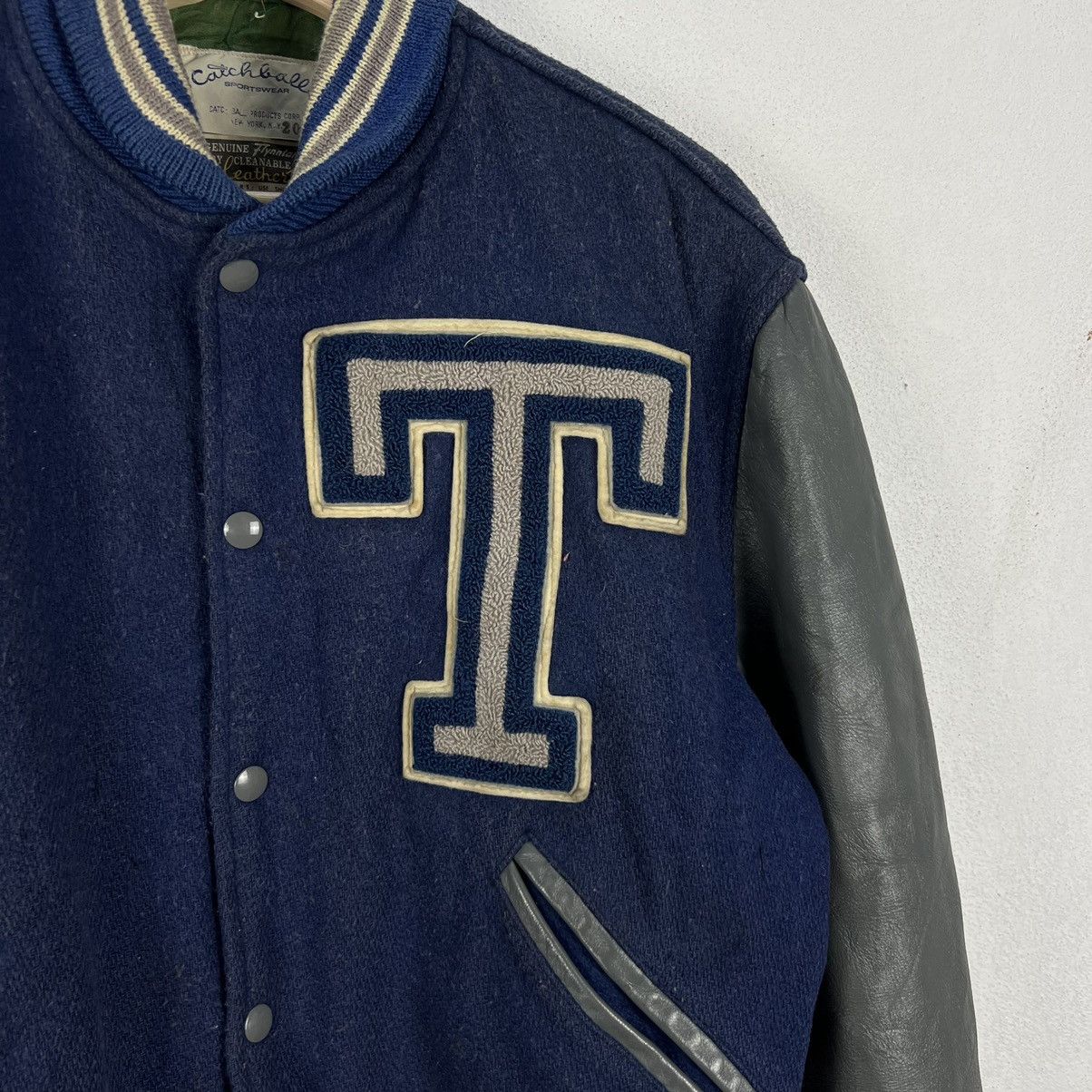 Vintage VINTAGE CATCHBALL SPORTSWEAR VARSITY JACKET BIG LOGO Size US M / EU 48-50 / 2 - 4 Thumbnail