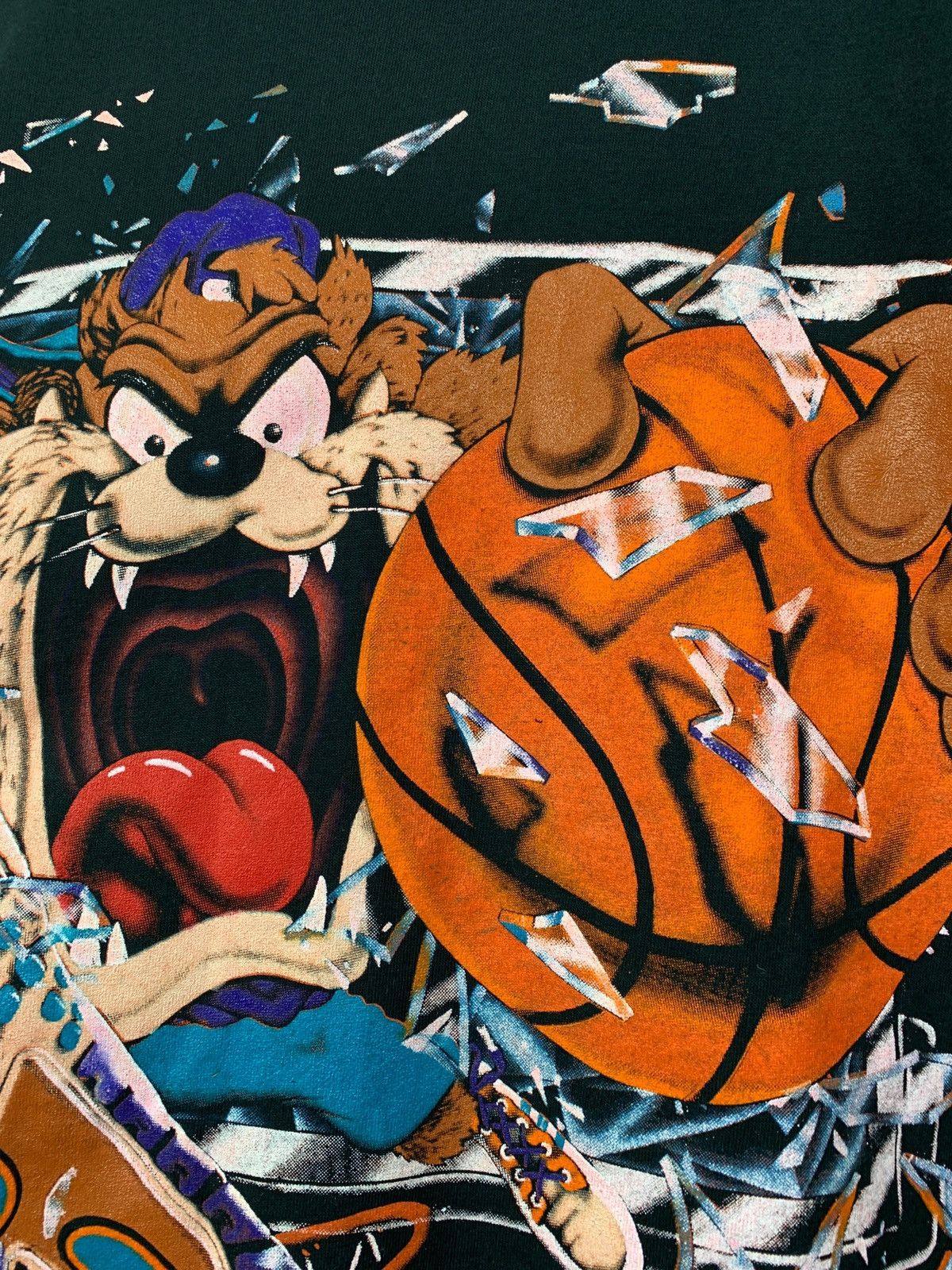 NBA 1993 Vintage Taz In Yo Face NBA Space Jam Single Stitch Tee Size US L / EU 52-54 / 3 - 6 Thumbnail