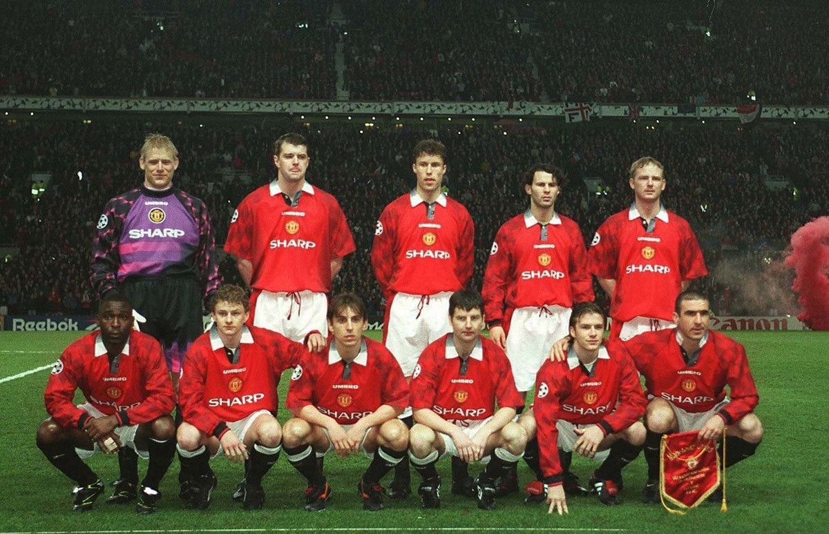Vintage 1996 1998 Manchester United Retro Vintage Home Soccer Jersey Size US M / EU 48-50 / 2 - 2 Thumbnail