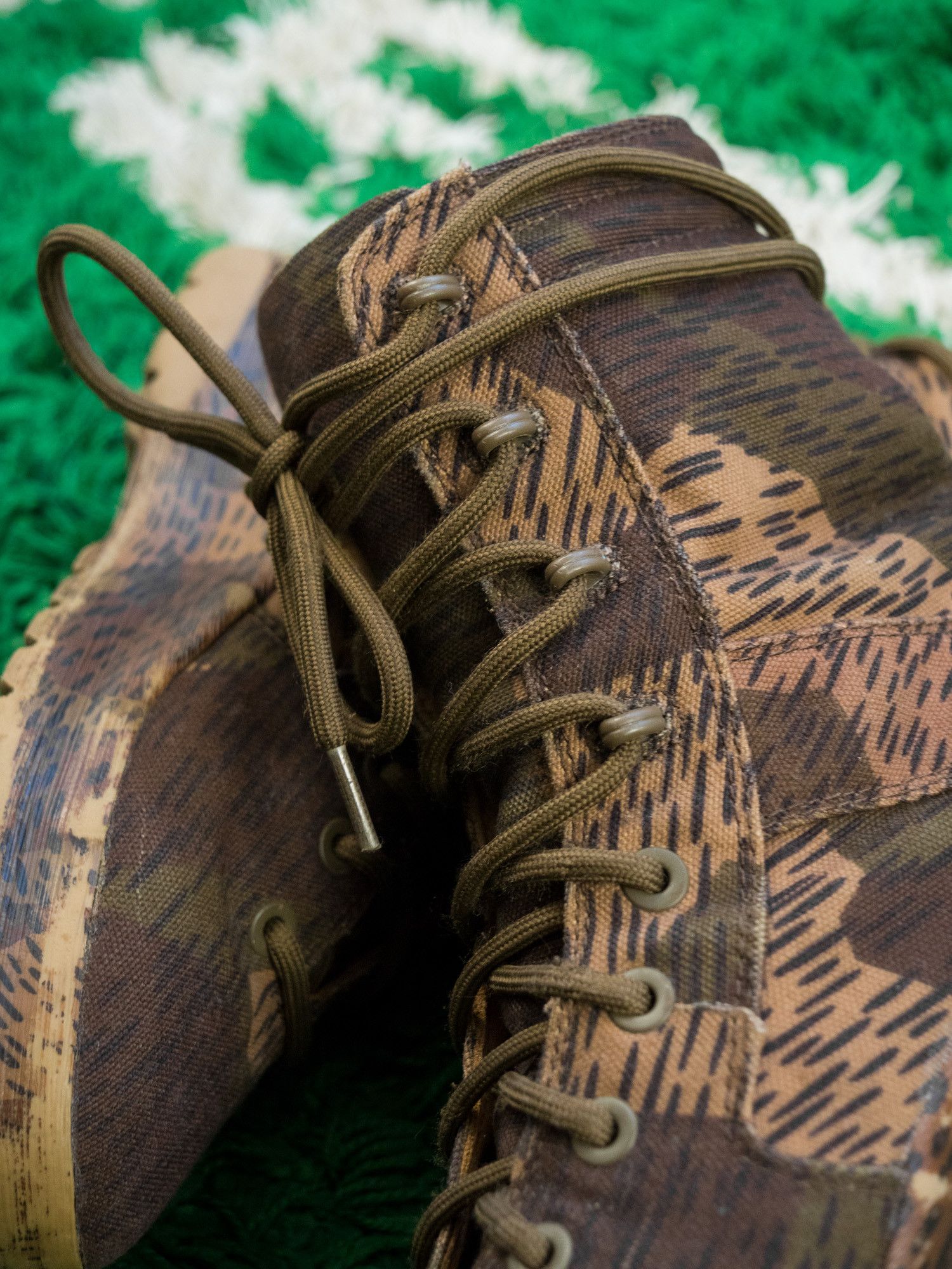 Yeezy RARE YEEZY SEAOSN 6 WASHED CANVAS BOOT SPLINTER CAMO Size US 8 / EU 41 - 13 Thumbnail