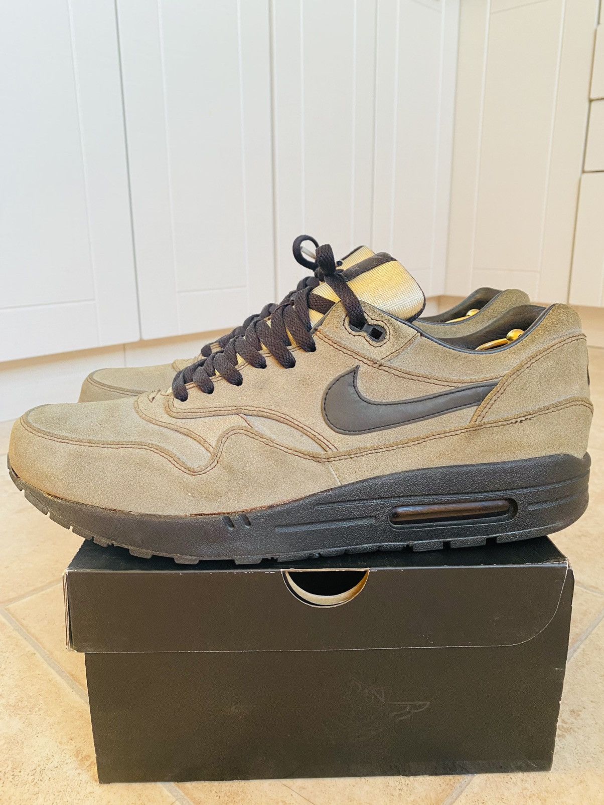 image of Atmos x Military Nikelab Air Max 1 Dip Dye Bw Shoes in Chaki, Men's (Size 13)