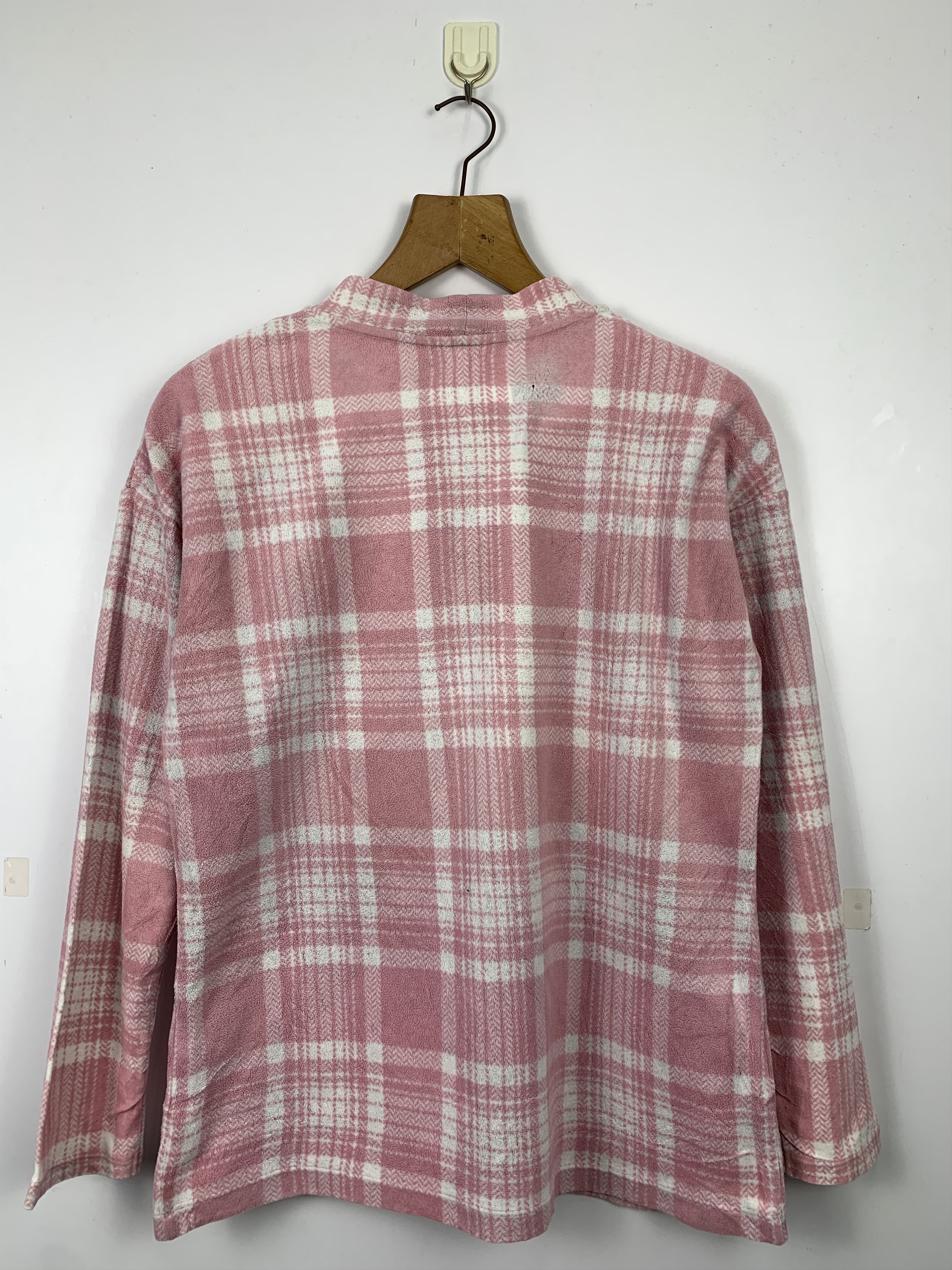 Uniqlo × Vintage Vintage UNIQLO Checkered Long Sleeve T Shirt Nice Design Size US S / EU 44-46 / 1 - 6 Thumbnail