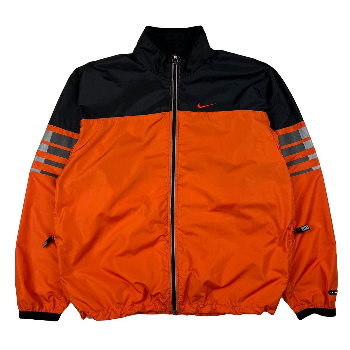 Nike Vintage Nike Jacket Windbreaker Center Swoosh Size L Size US L / EU 52-54 / 3 - 1 Thumbnail