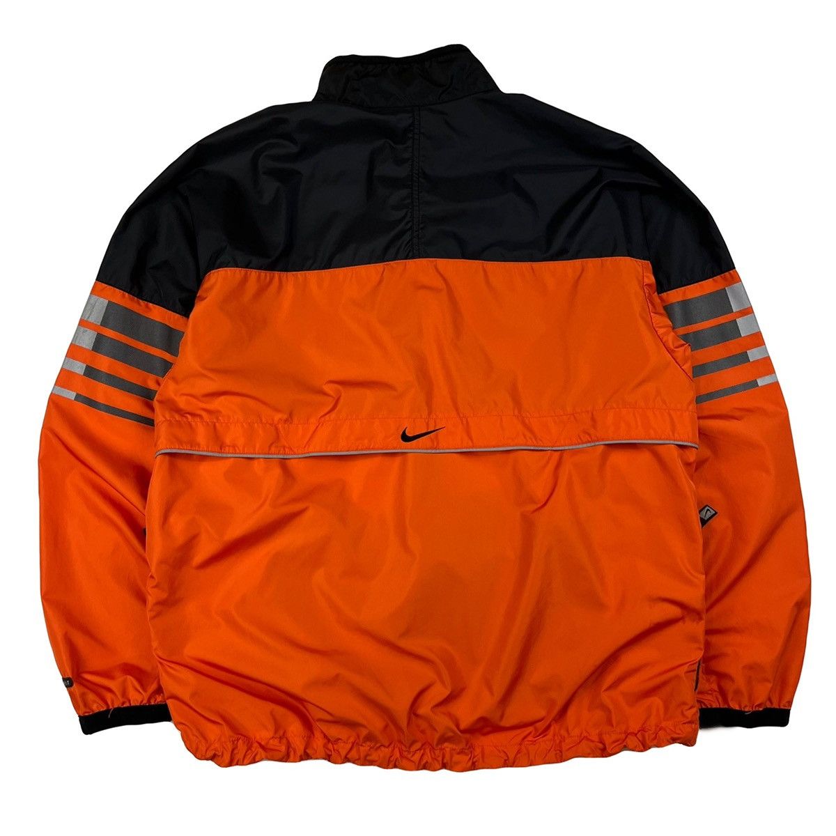 Nike Vintage Nike Jacket Windbreaker Center Swoosh Size L Size US L / EU 52-54 / 3 - 2 Thumbnail