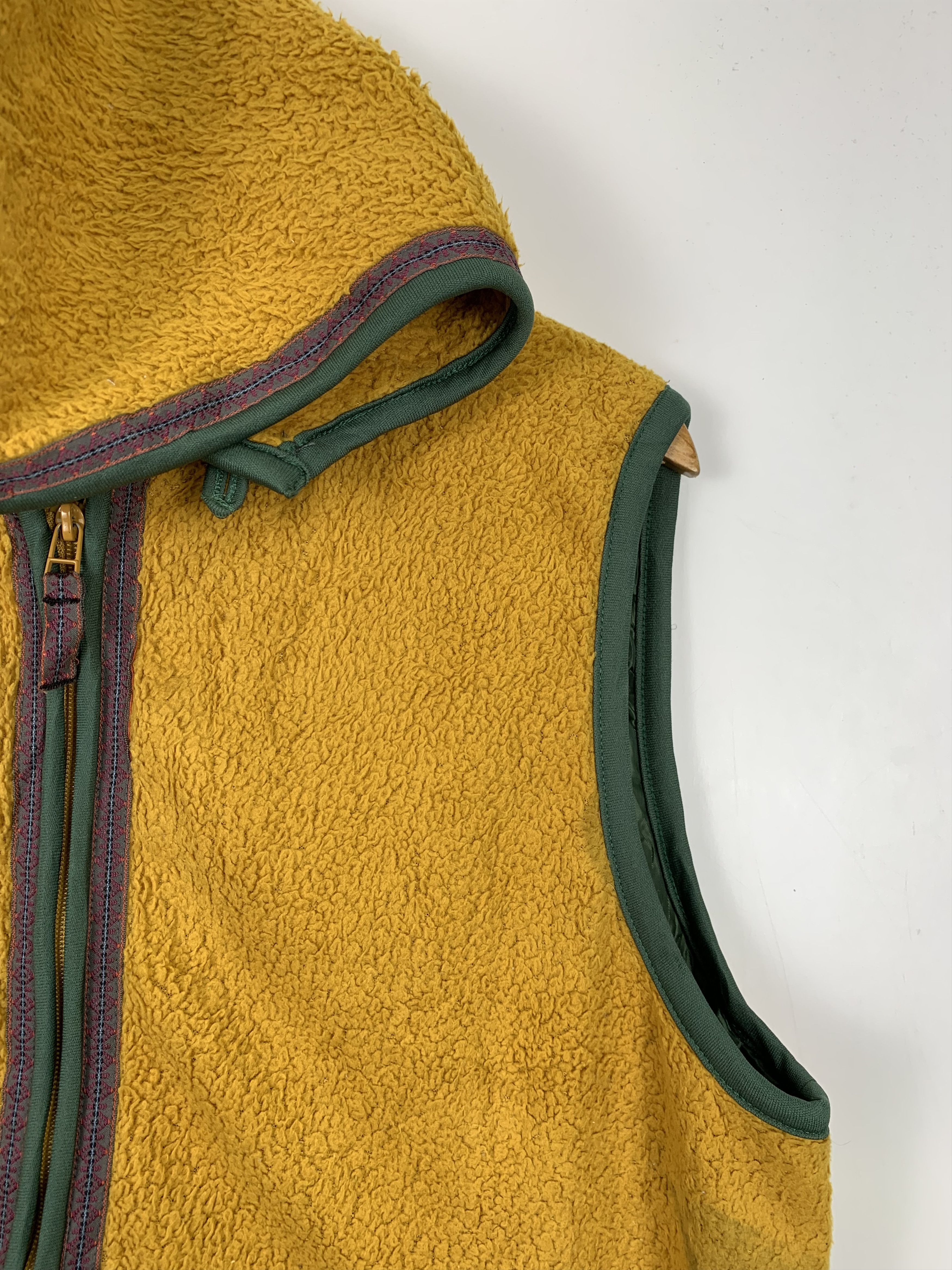 Japanese Brand Vintage DOMON Fleece Zip Hoodie Aztec Navajo Native Vests Size US M / EU 48-50 / 2 - 4 Thumbnail