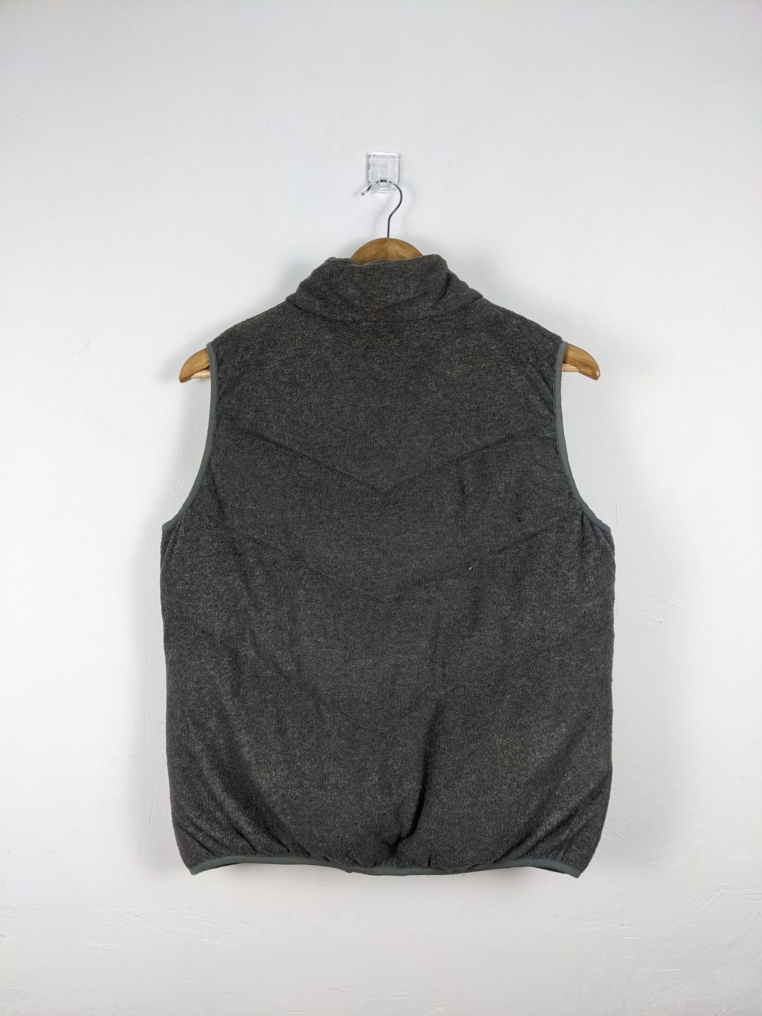 Japanese Brand Vintage Uniqlo Tag Quilted Vest Size US XL / EU 56 / 4 - 7 Thumbnail