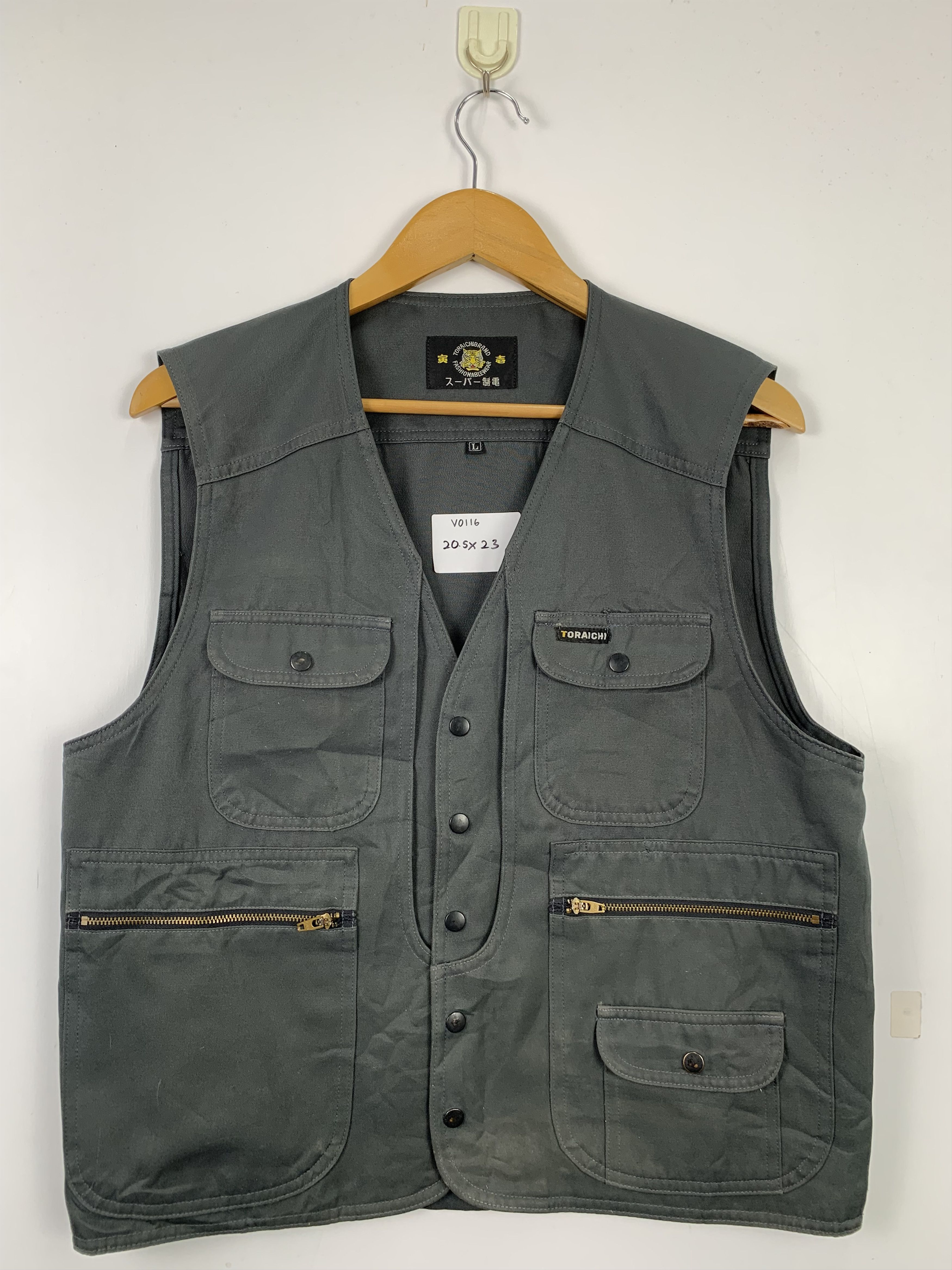 Japanese Brand Vintage TORAICHI BRAND Cotton Multi Pocket Button Vests Size US M / EU 48-50 / 2 - 1 Thumbnail