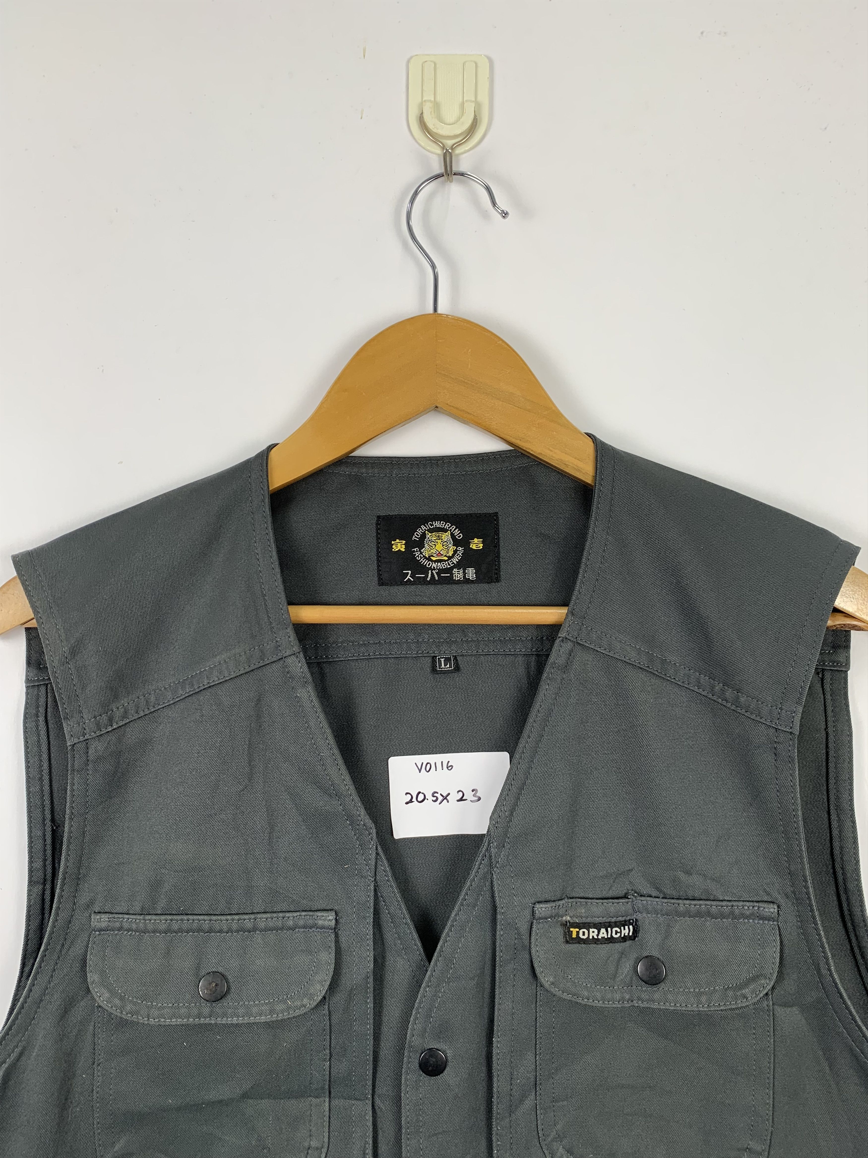 Japanese Brand Vintage TORAICHI BRAND Cotton Multi Pocket Button Vests Size US M / EU 48-50 / 2 - 2 Thumbnail