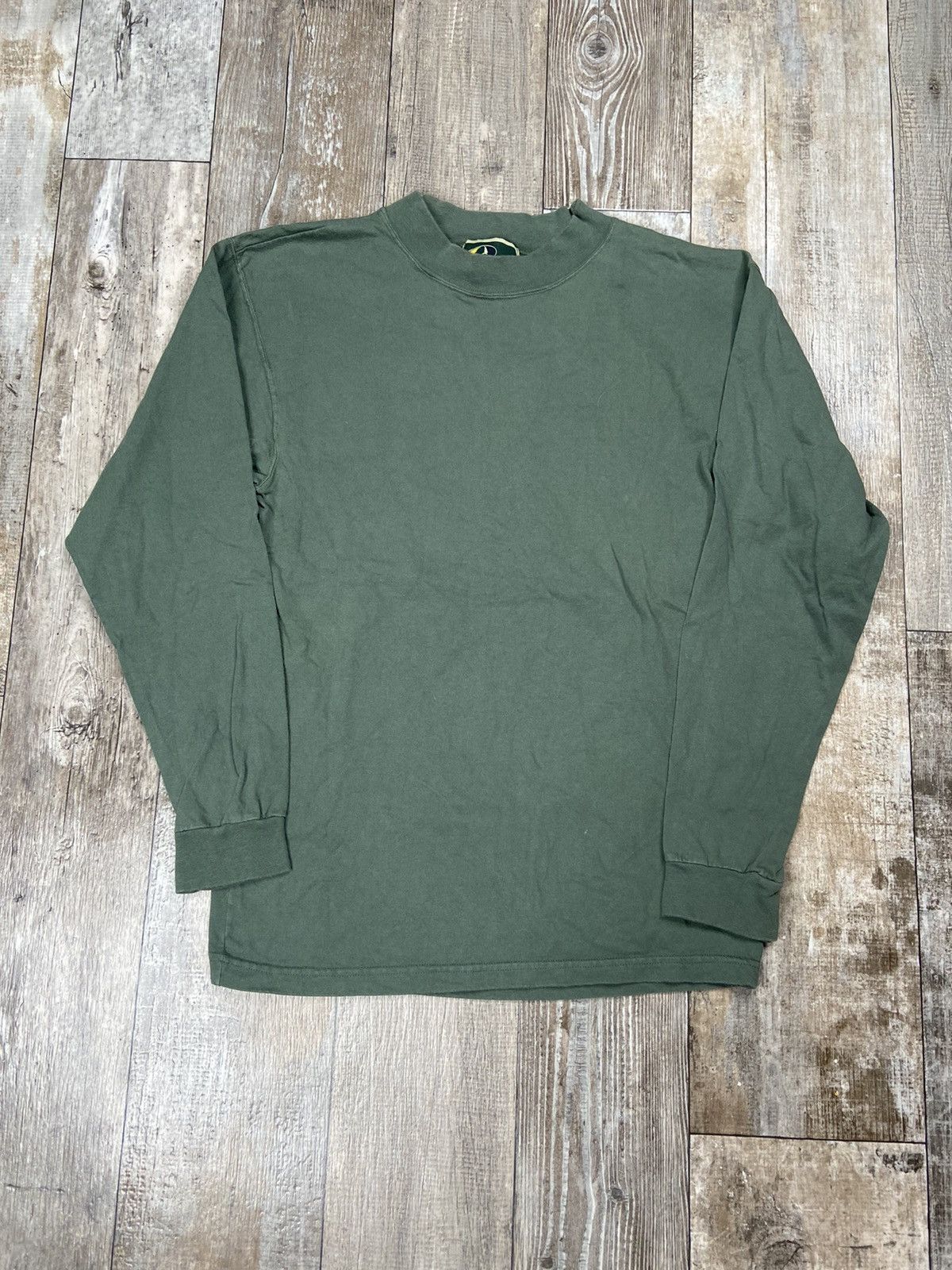 Mossy Oaks Vintage Y2K Mossy Oaks Long sleeve T-Shirt Made In USA faded Size US M / EU 48-50 / 2 - 1 Thumbnail