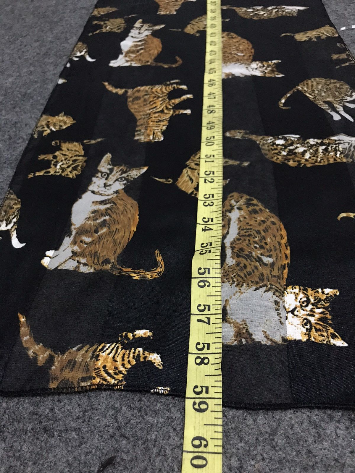Vintage 90s Silk Scarf Cat Tiger Animal Printed Baroque Nice Size ONE SIZE - 4 Thumbnail
