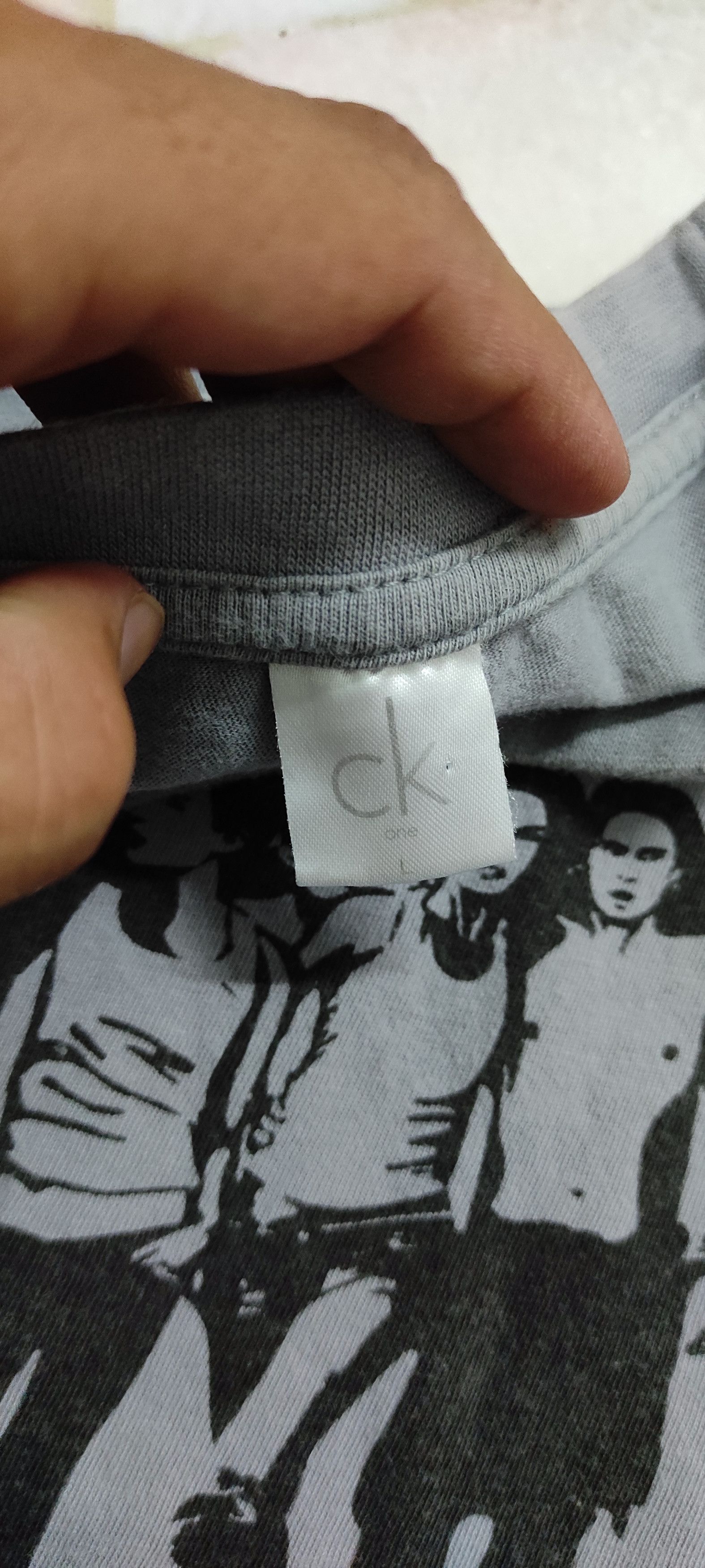 Calvin Klein Vintage 90's ck One "we are one" people's artists rap tee Size US L / EU 52-54 / 3 - 6 Thumbnail