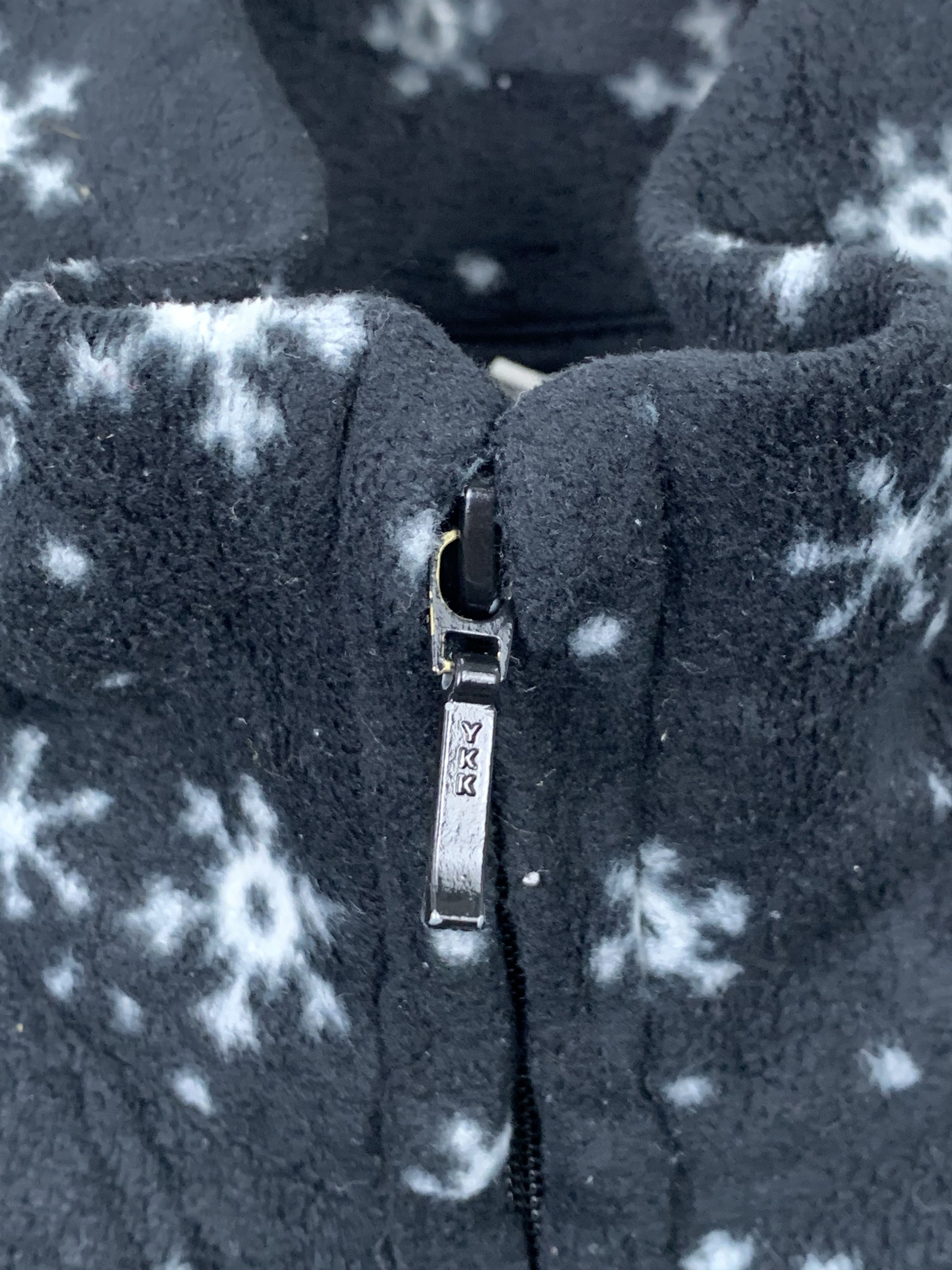 Japanese Brand UNIQLO Snowflake Sweater Size US L / EU 52-54 / 3 - 6 Thumbnail