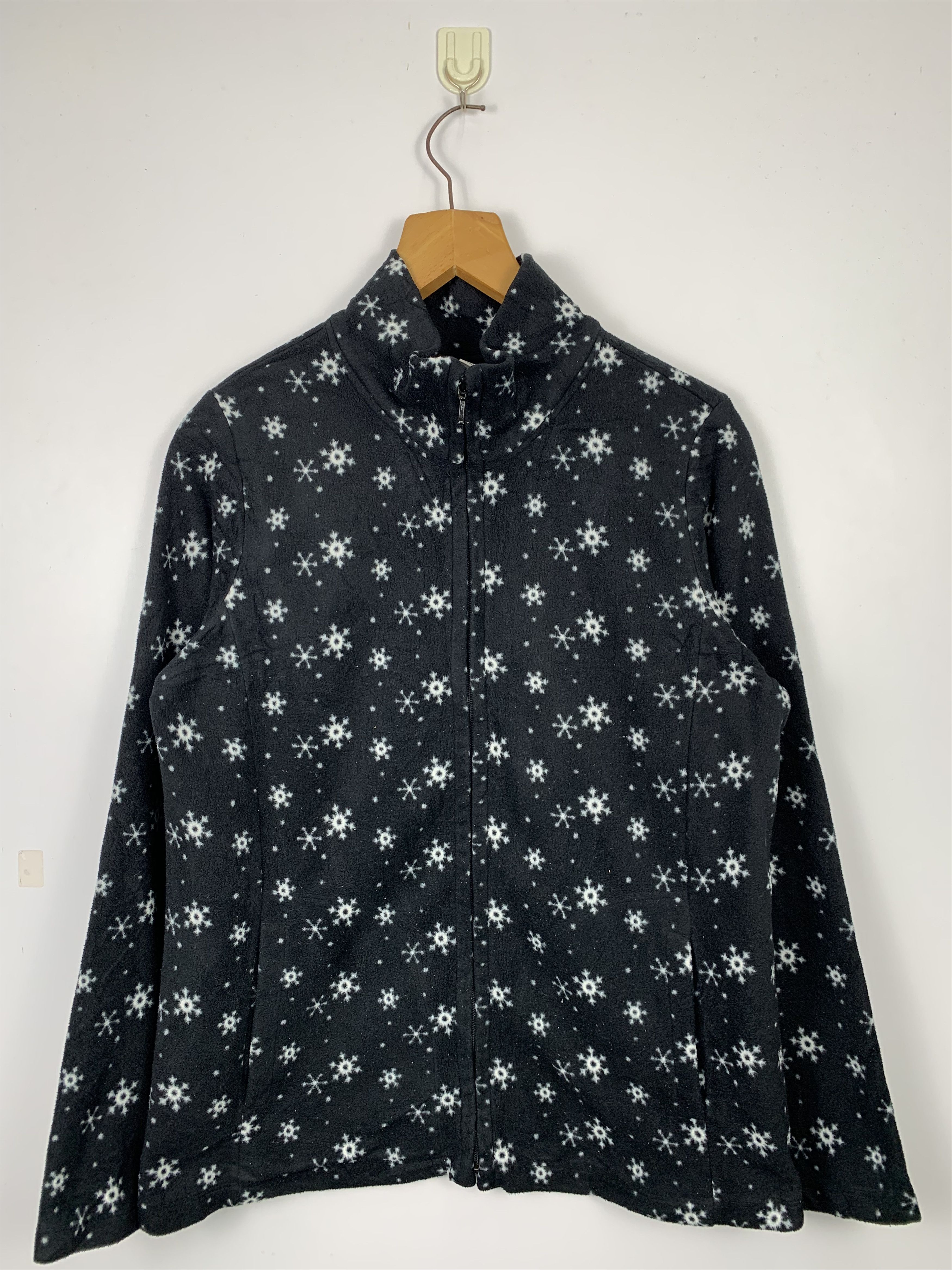 Japanese Brand UNIQLO Snowflake Sweater Size US L / EU 52-54 / 3 - 1 Thumbnail
