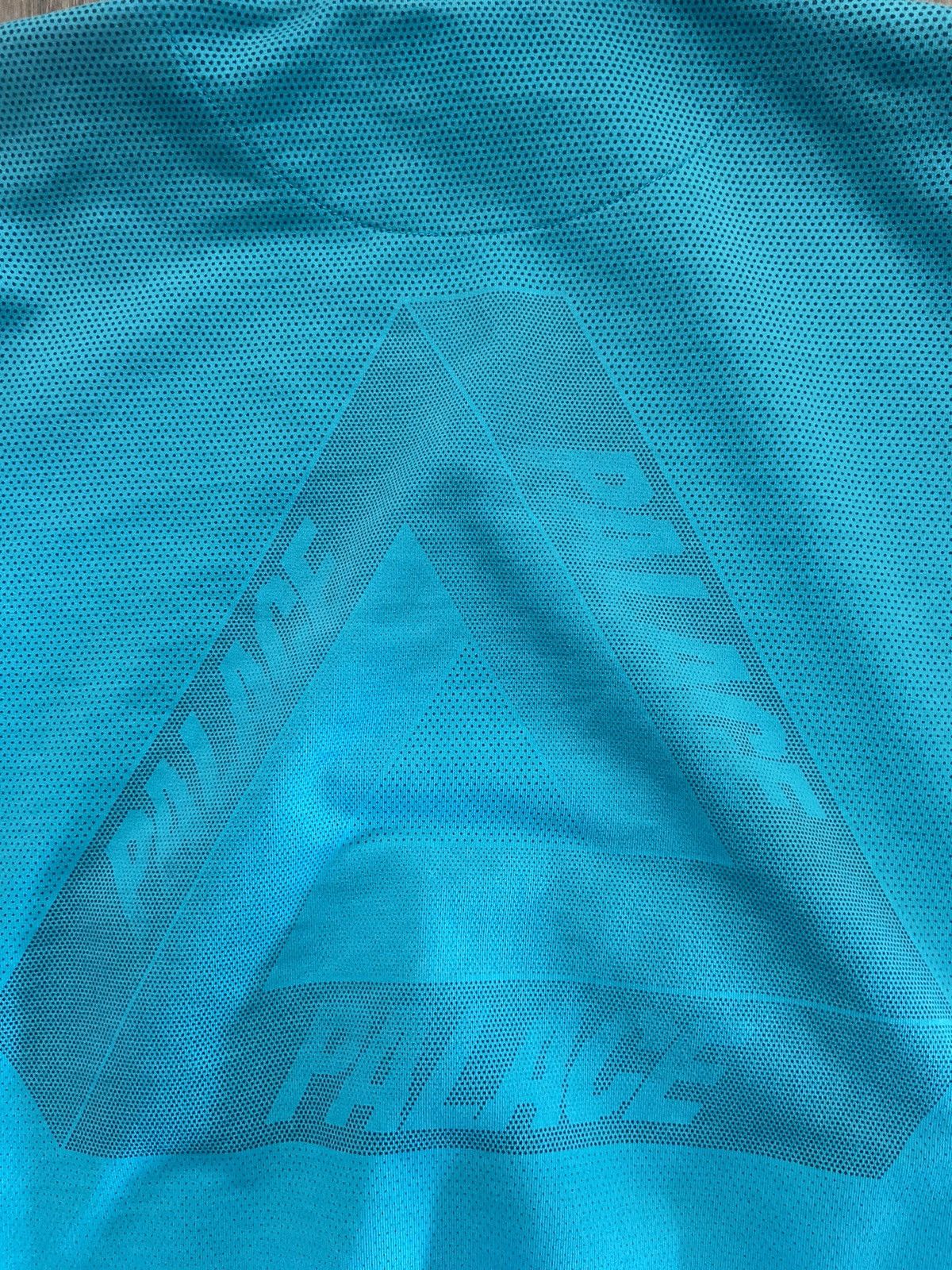 Palace Palace Tri-Fade Hood Size US M / EU 48-50 / 2 - 2 Thumbnail