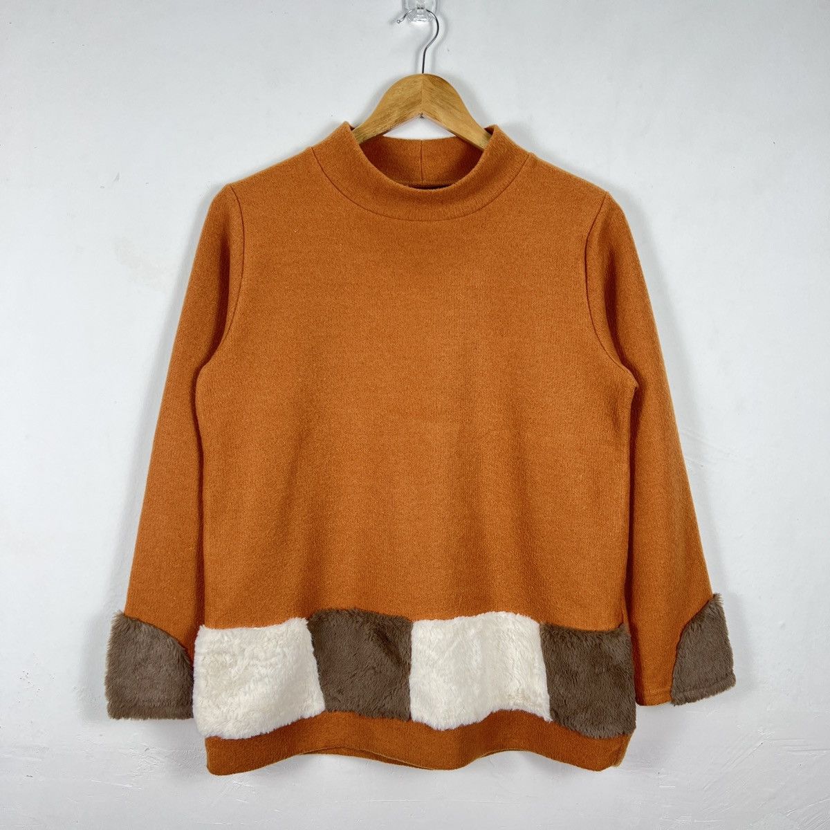 image of Vintage Sweatshirt Nice Design in Brown, Men's (Size Small)
